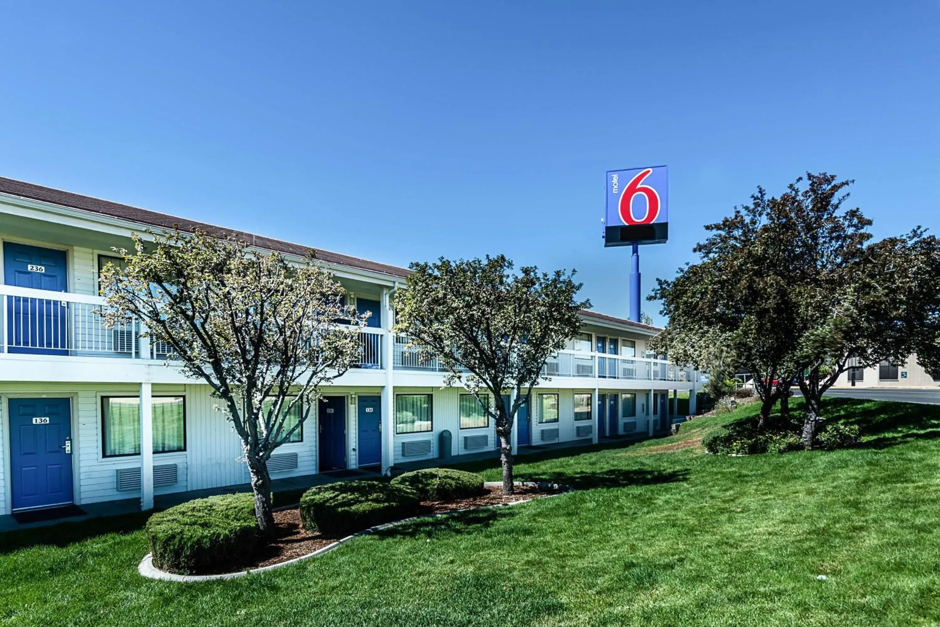 Property Building in Motel 6-Sparks, NV - Airport - Sparks