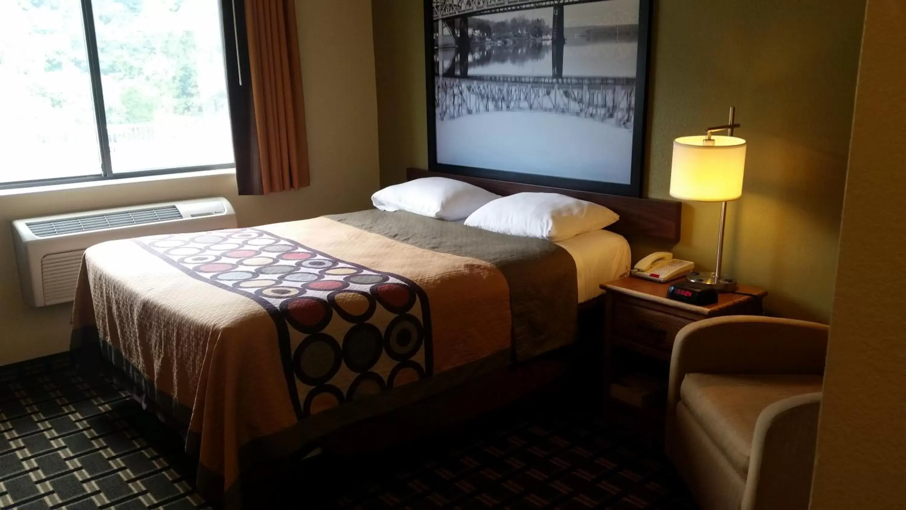 Photo of the whole room, Bed in Super 8 by Wyndham Wheeling St Clairsville OH Area