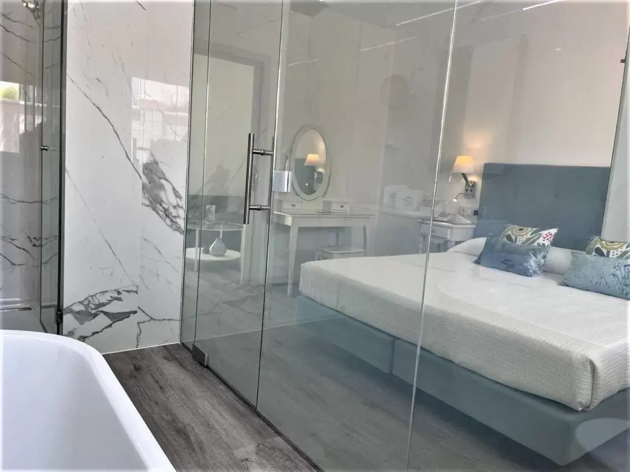 Bed, Bathroom in Hotel Malaga Picasso