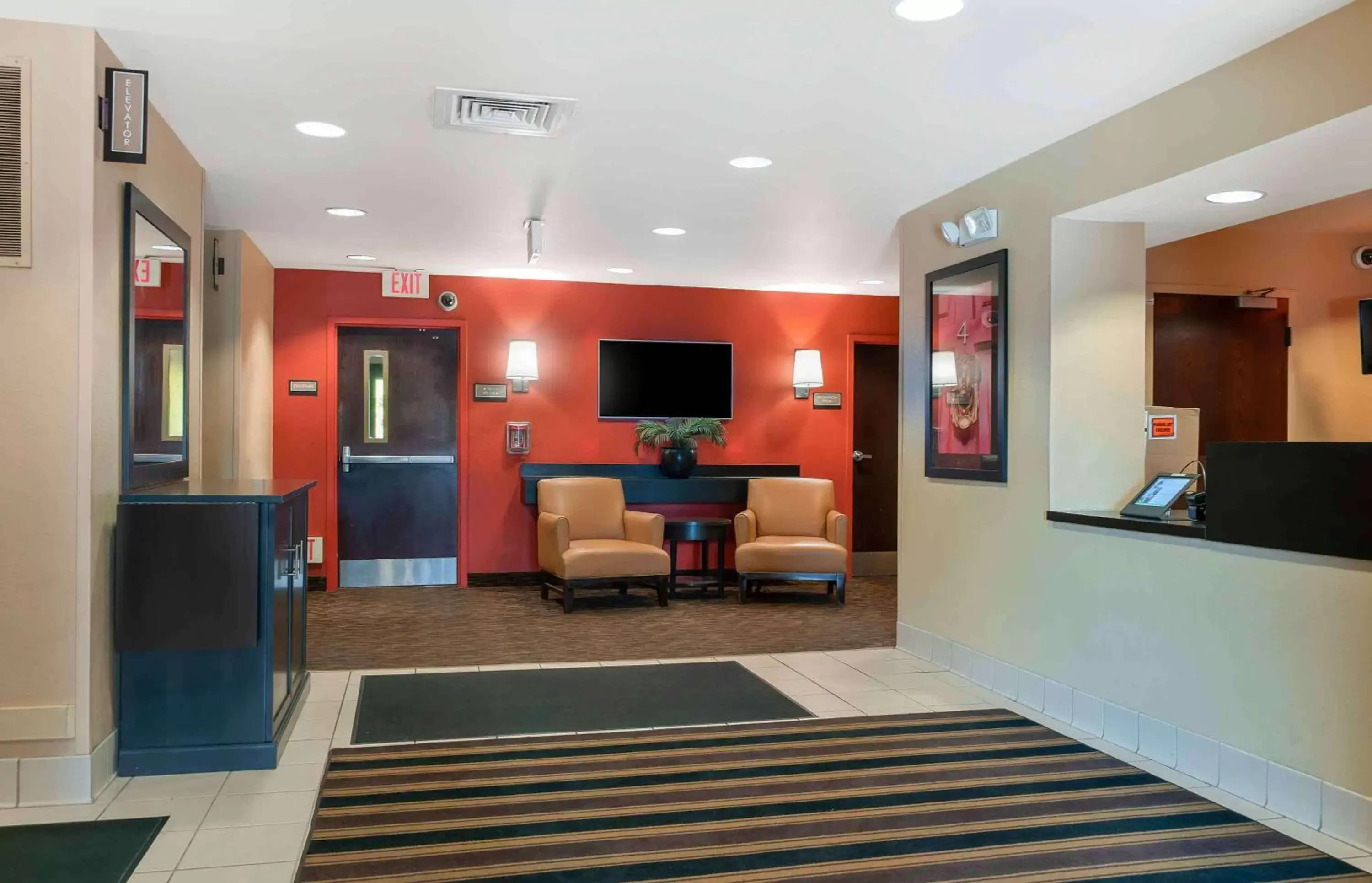 Lobby or reception, Lobby/Reception in Extended Stay America Suites - Detroit - Canton