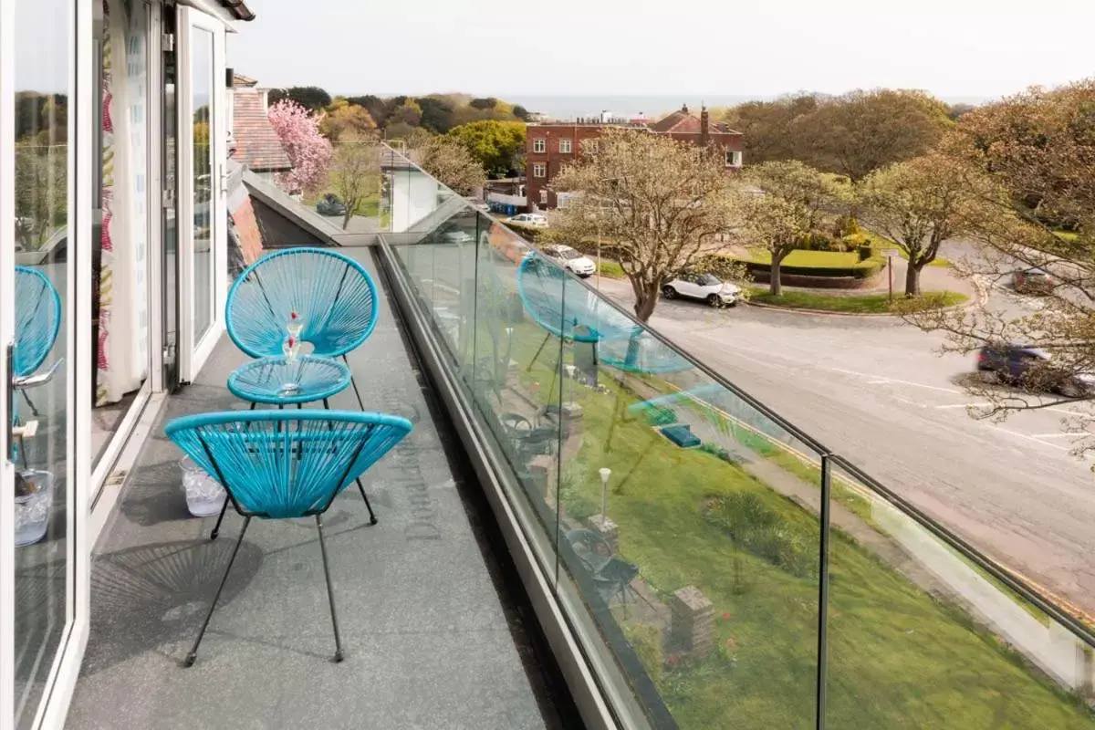 Balcony/Terrace in Park Manor Hotel