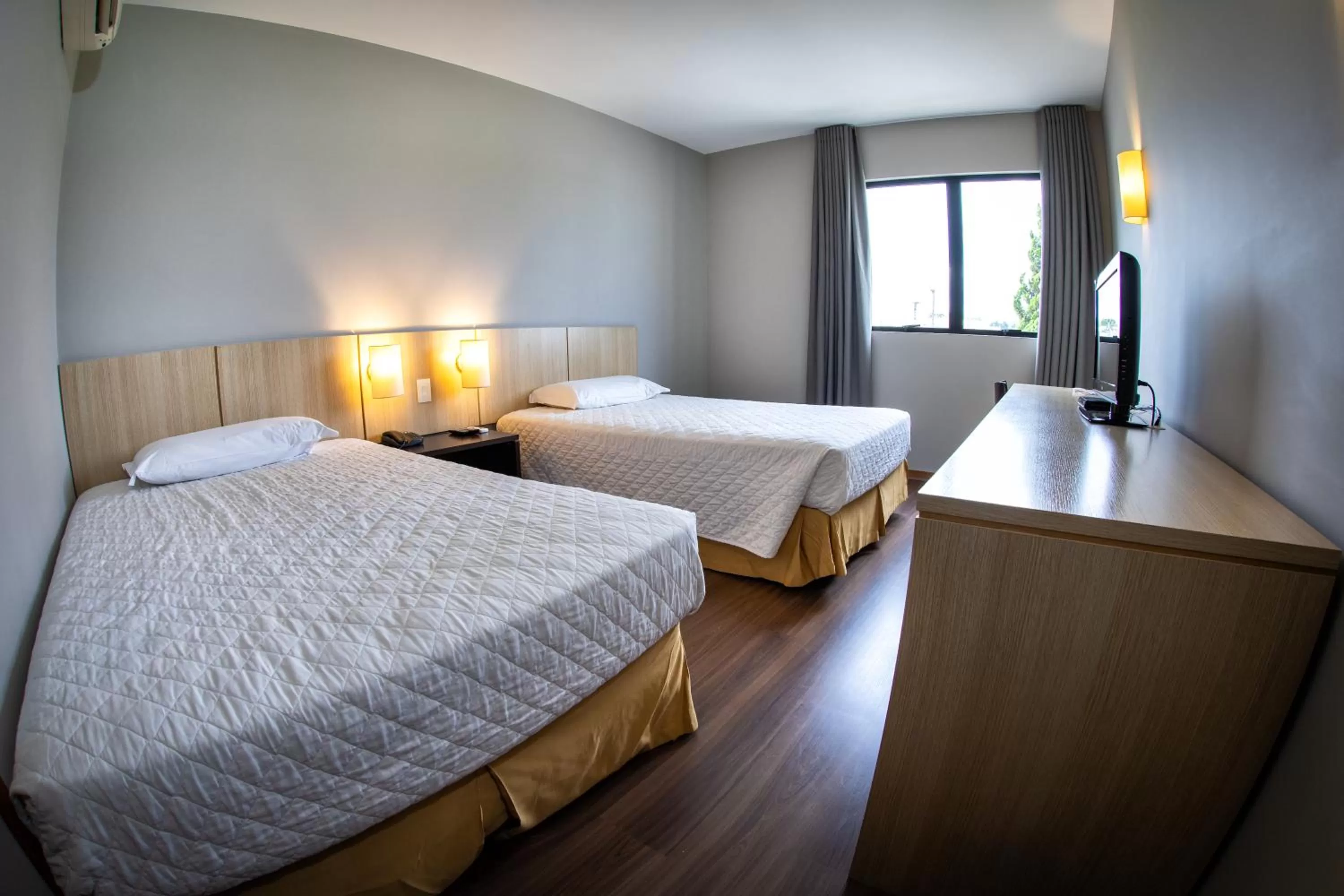 Bed in Hotel Campo Largo Express