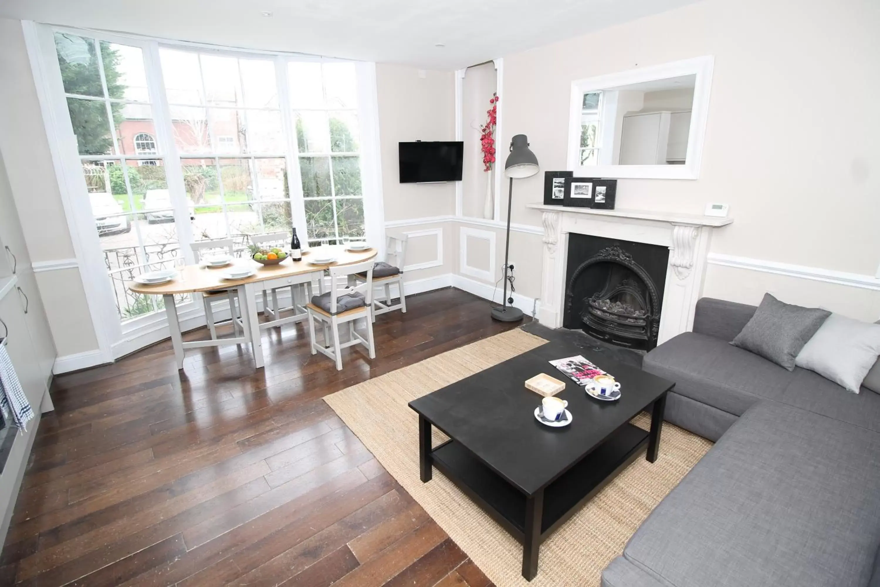 Other, Seating Area in Number 18 Apartments