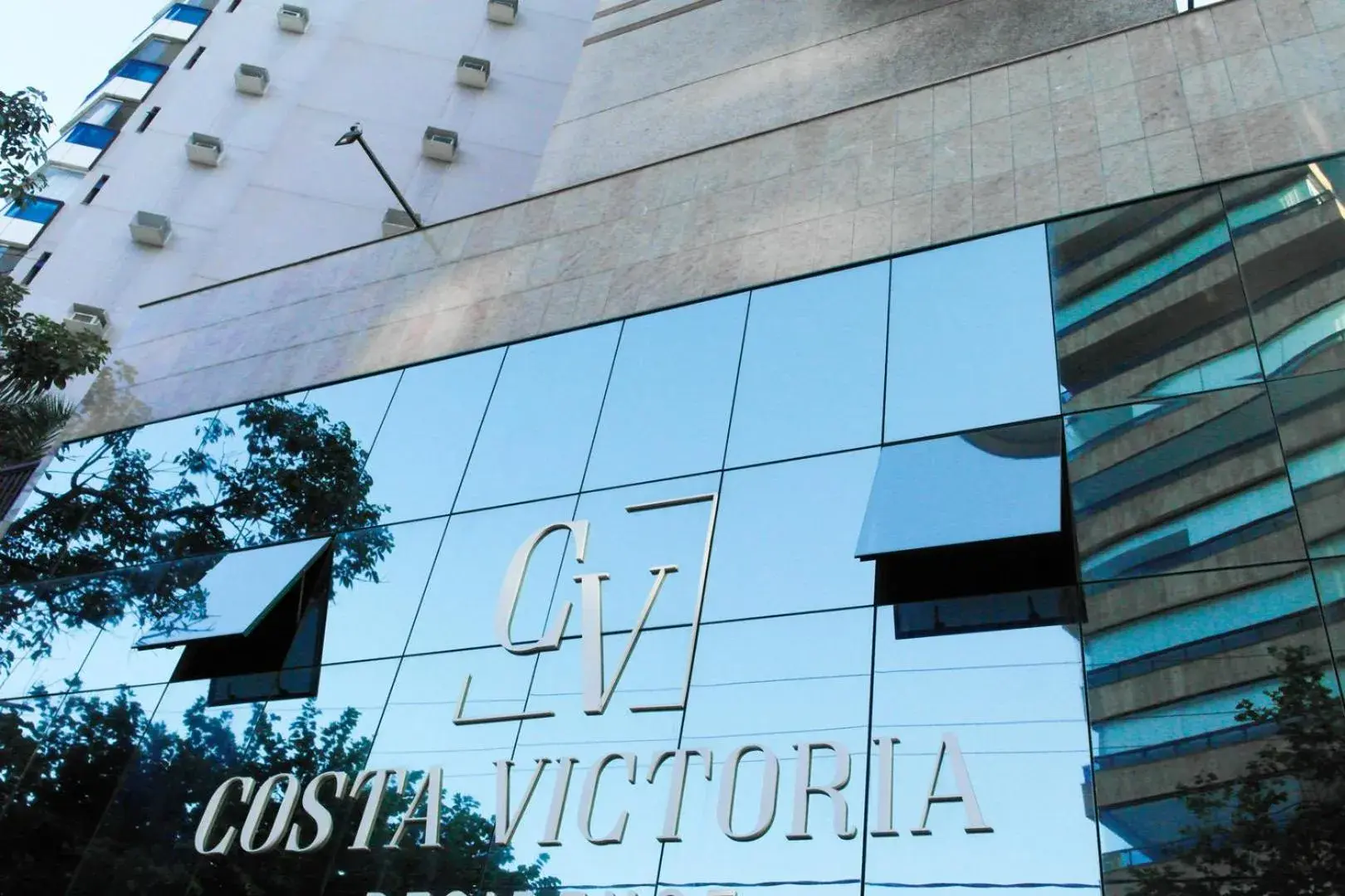 Property Building in Hotel Costa Victória