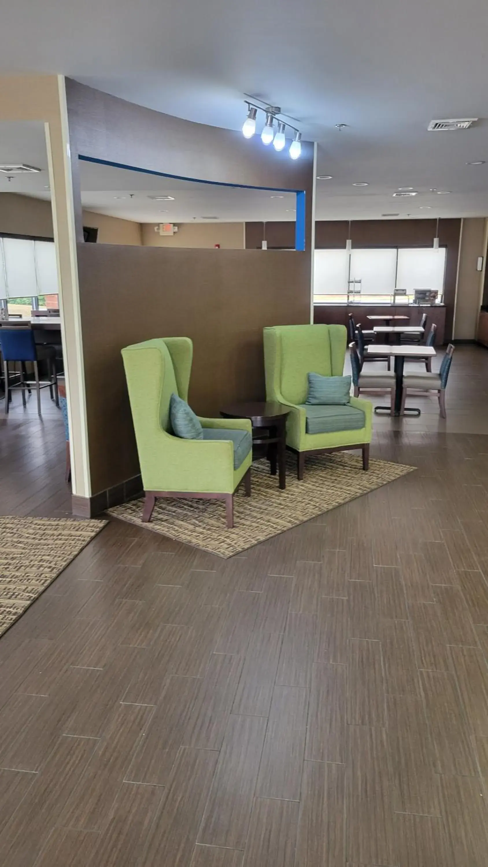 Lobby/Reception in Comfort Suites Macon