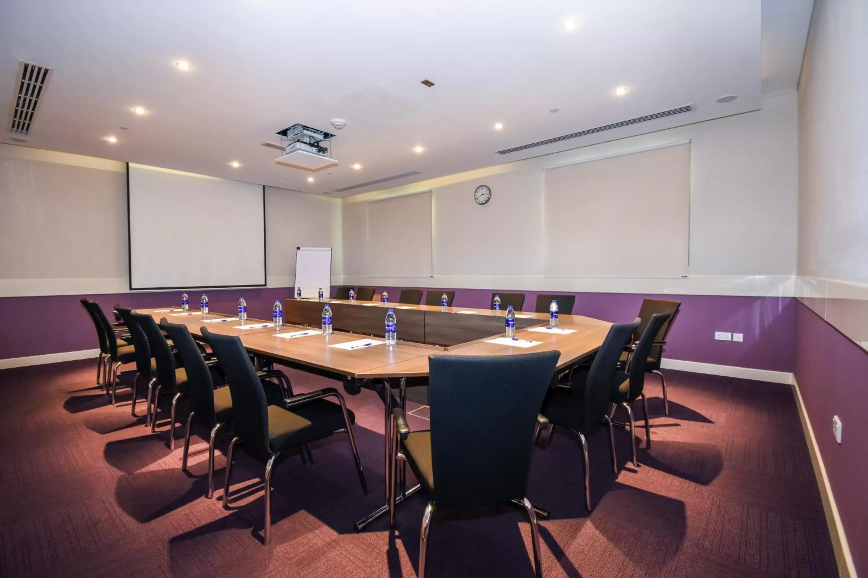 Meeting/conference room in Premier Inn Dubai Investments Park