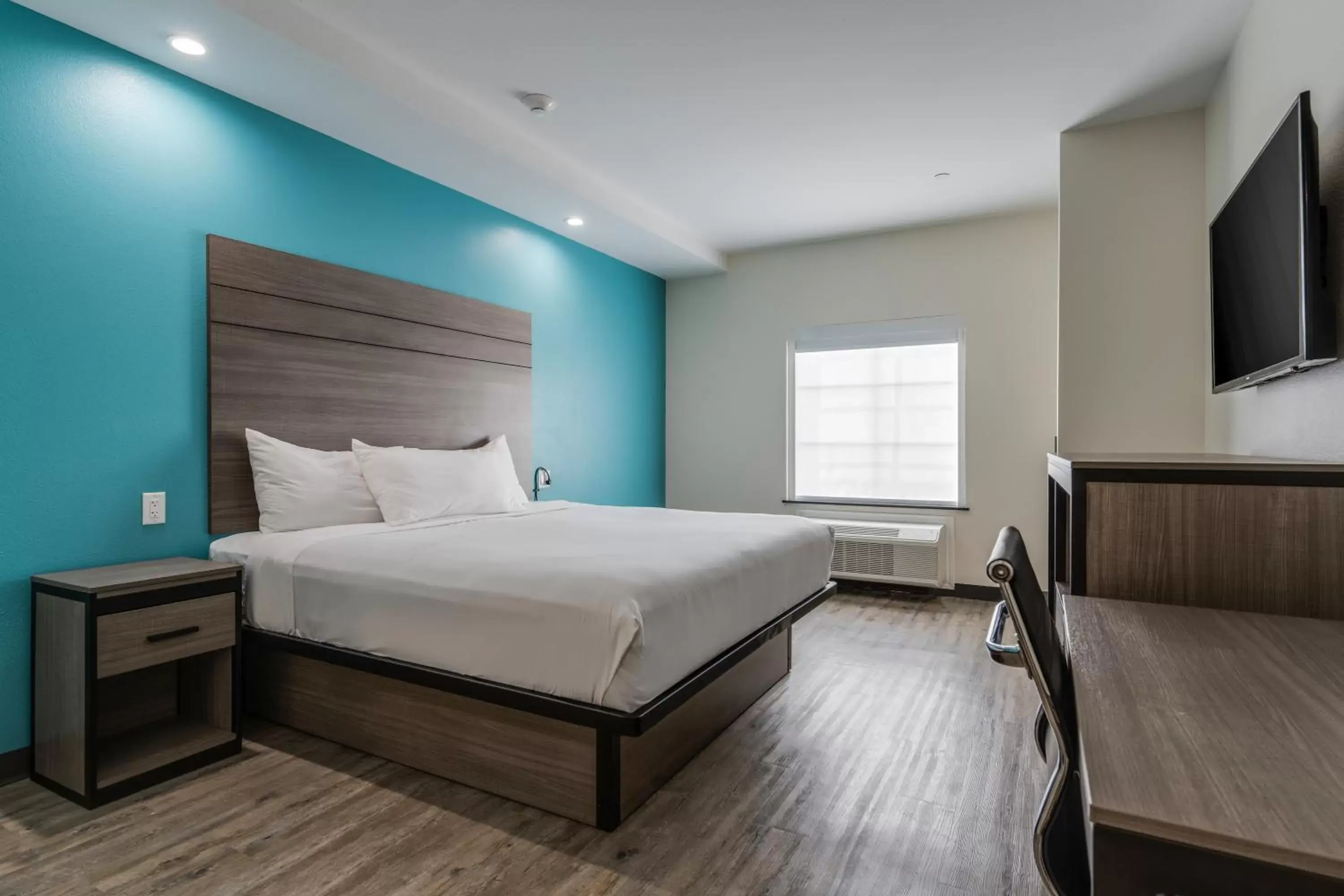 Bedroom, Bed in Red Lion Inn & Suites Katy