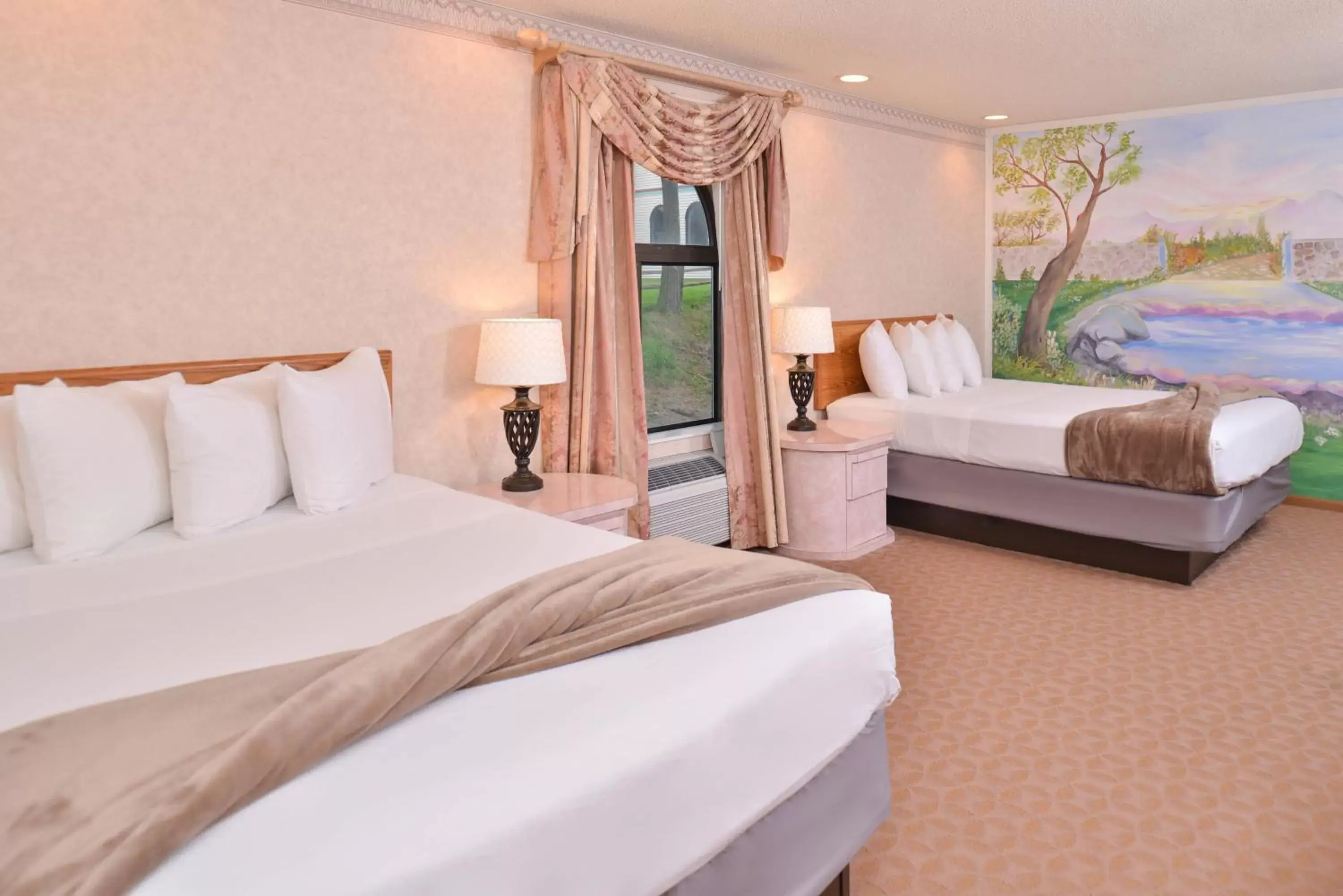 Bed, Room Photo in Atlantis Family Waterpark Hotel