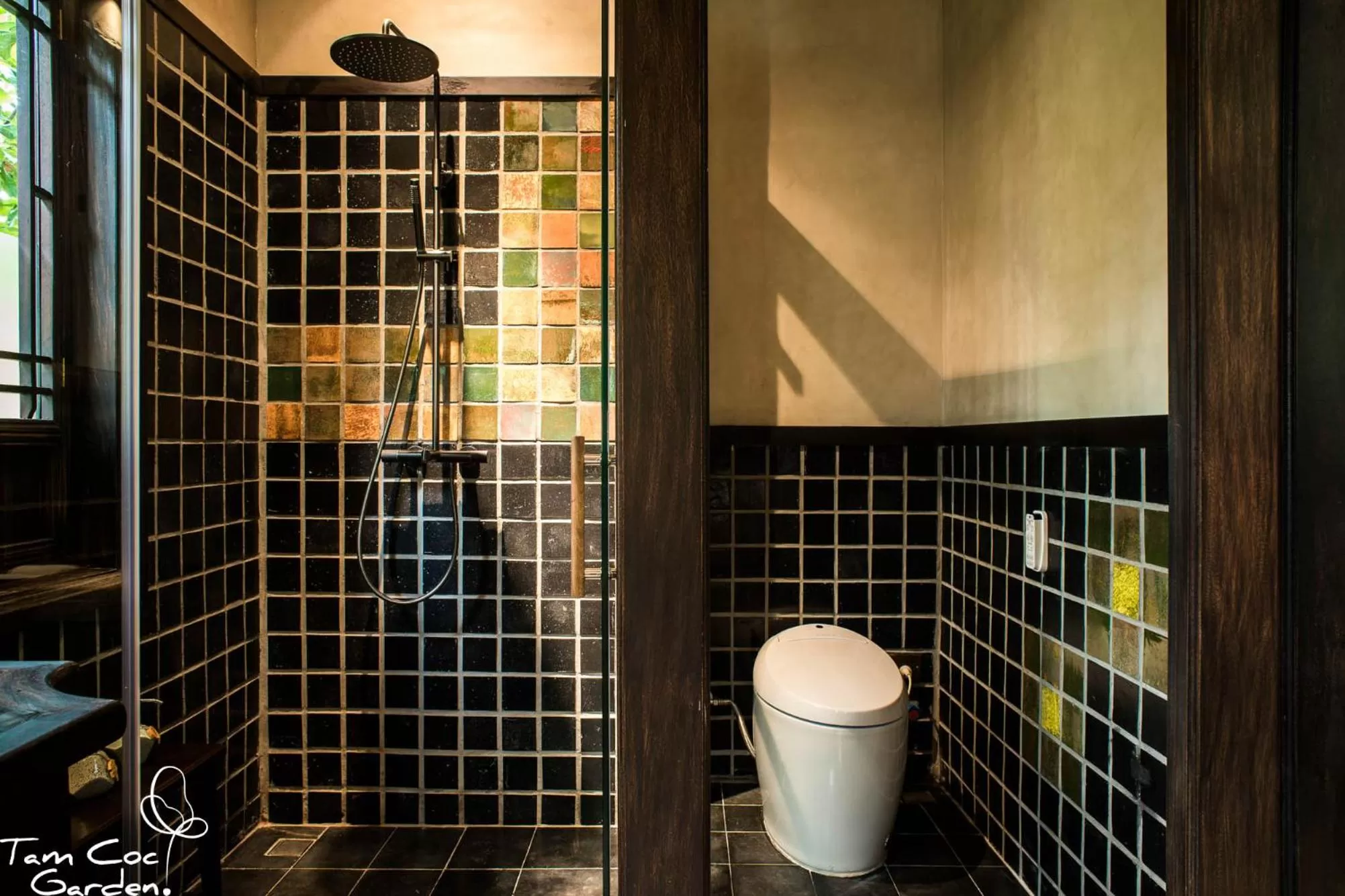 Shower in Tam Coc Garden Resort