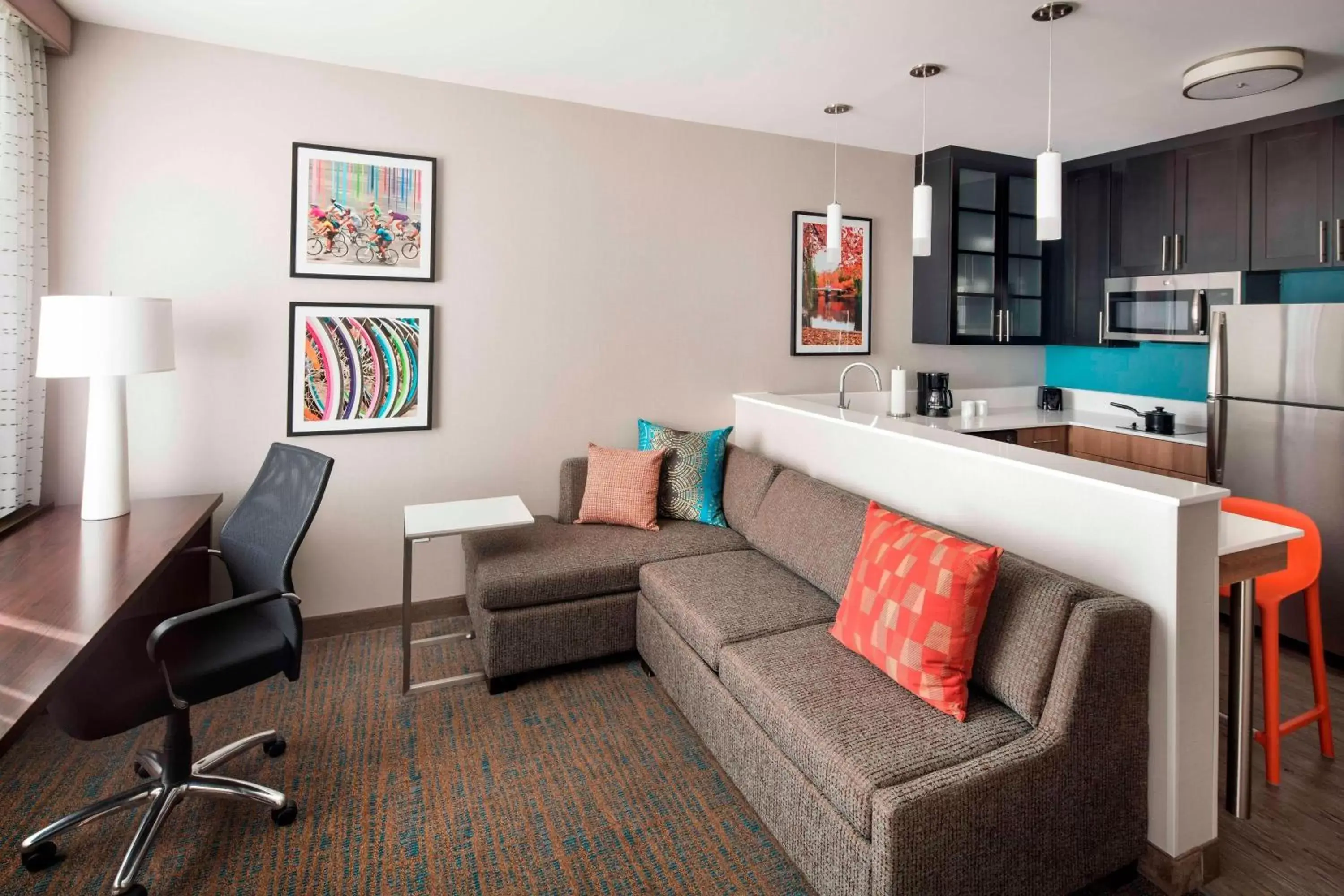 Living room, Seating Area in Residence Inn by Marriott Boston Watertown