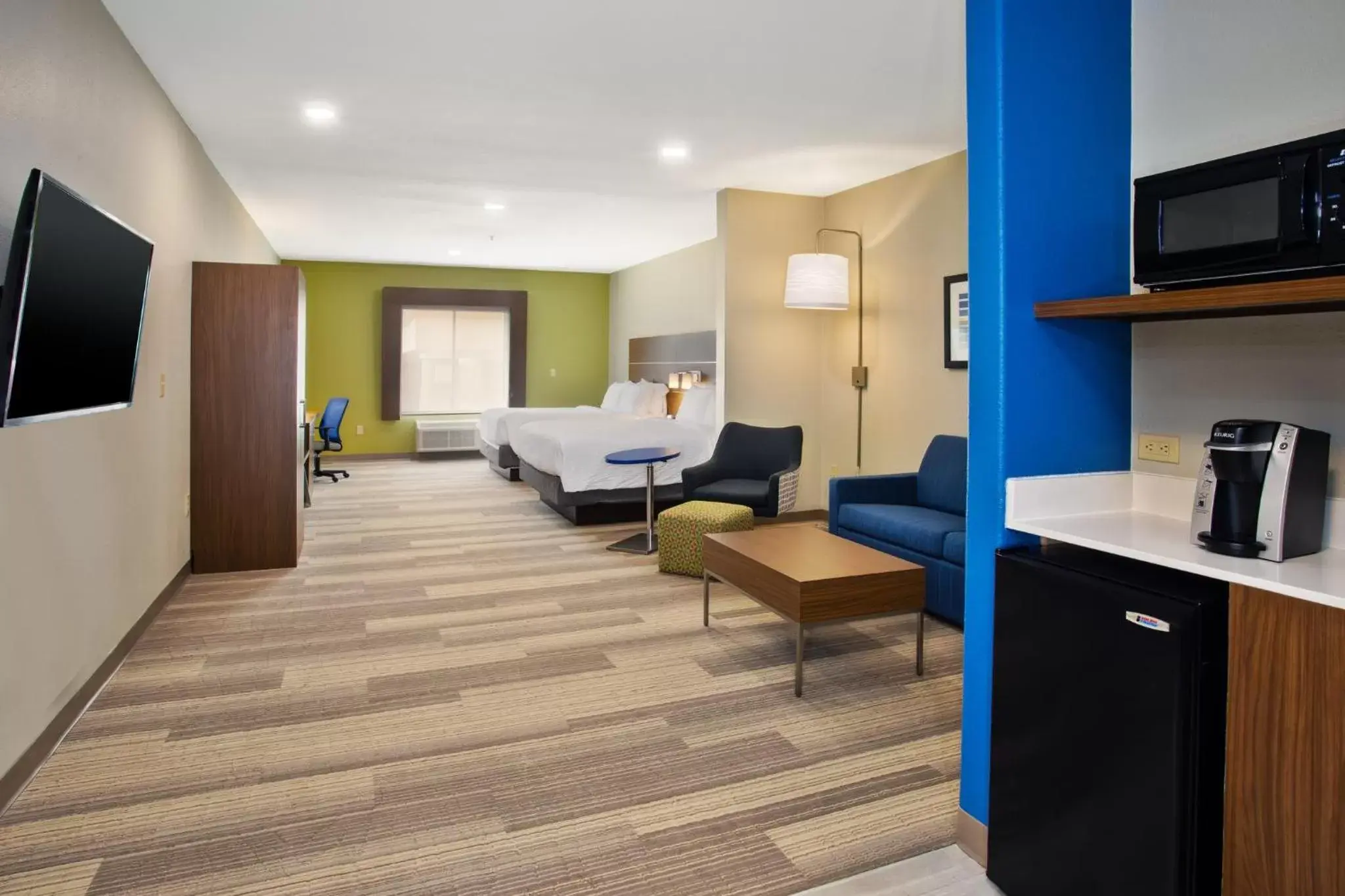 Photo of the whole room, Seating Area in Holiday Inn Express Hotel and Suites Katy, an IHG Hotel