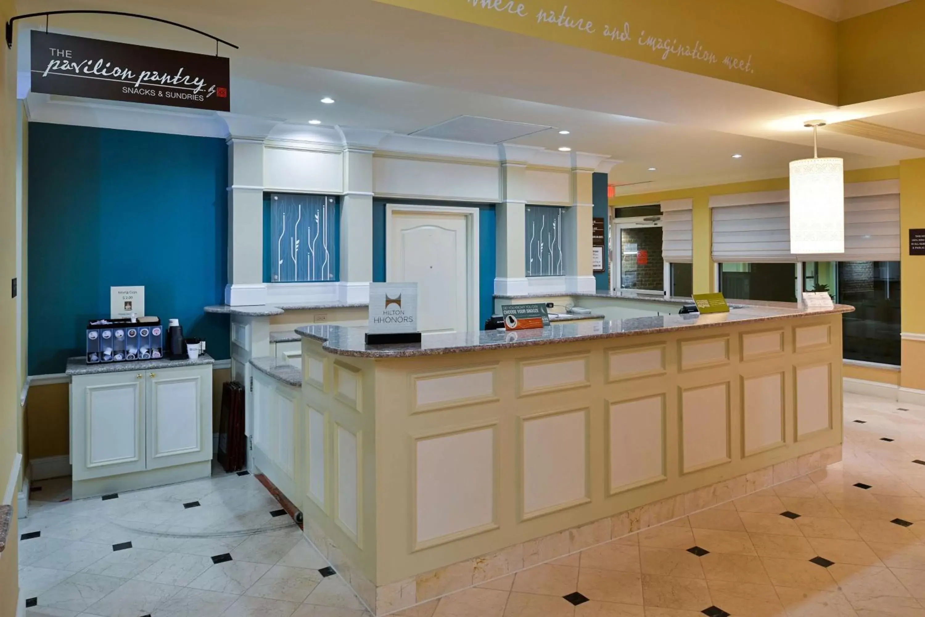 Lobby or reception, Kitchen/Kitchenette in Hilton Garden Inn Columbia