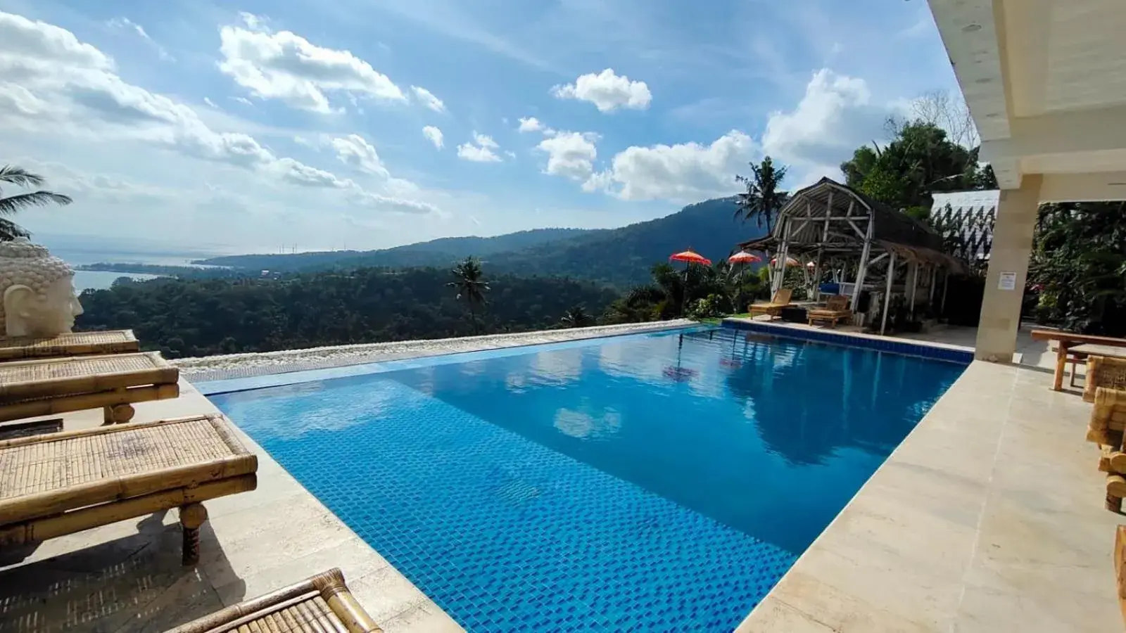 Mountain view, Swimming Pool in Villa Umbrella Lombok