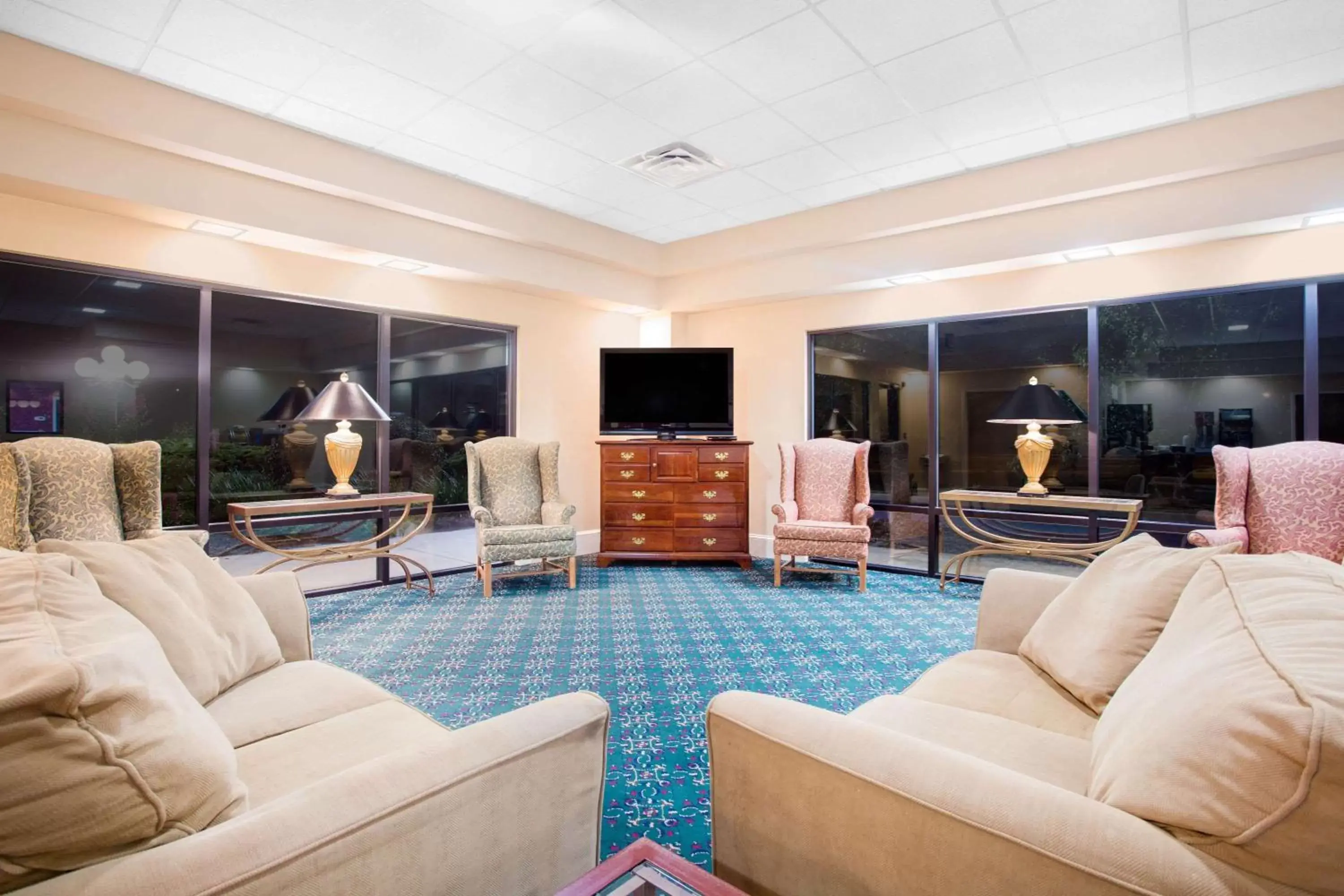 Lobby or reception, Seating Area in Days Inn by Wyndham Metter