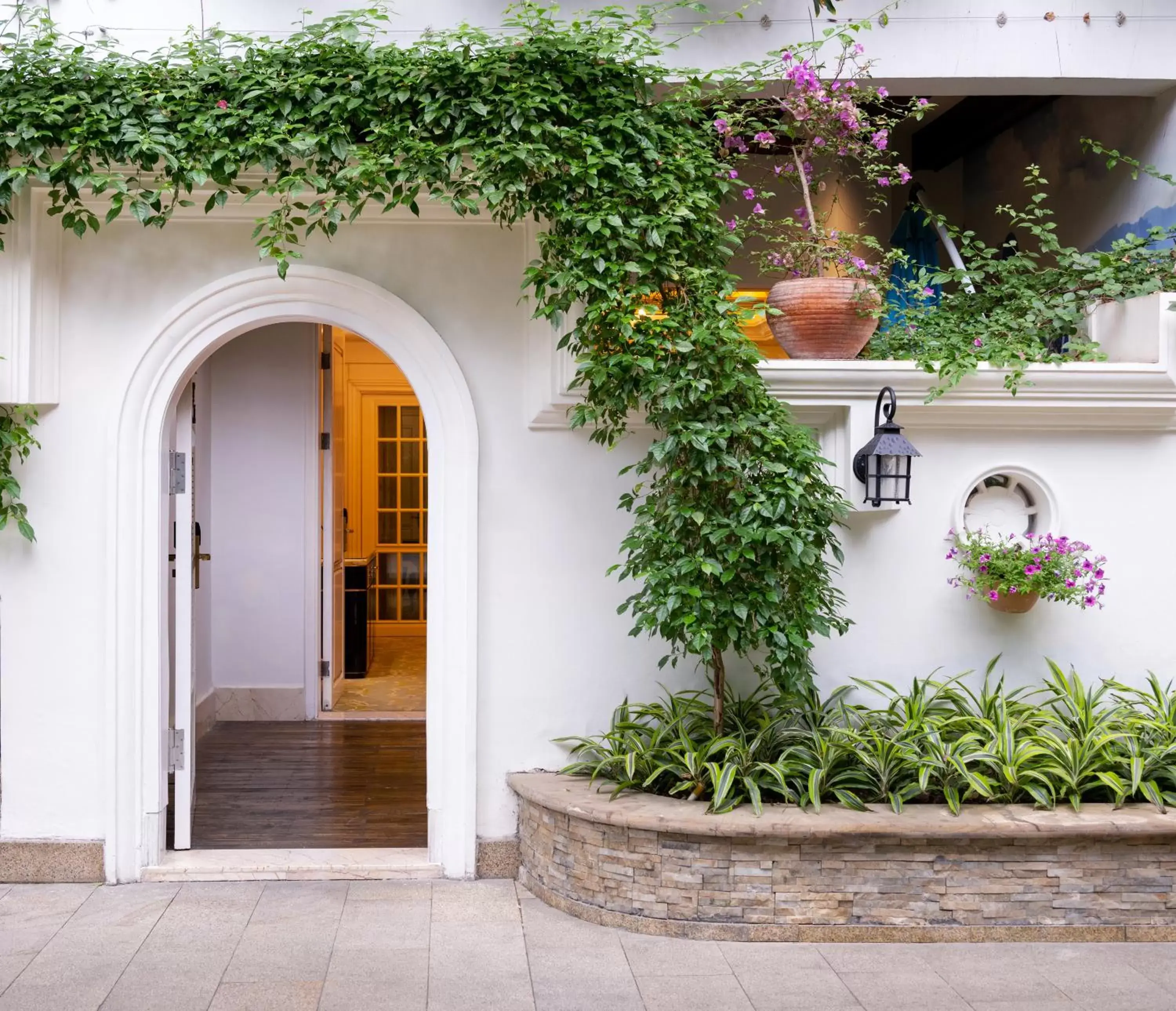 Property building in InterContinental Chengdu Global Center by IHG Property building in InterContinental Chengdu Global Center by IHG