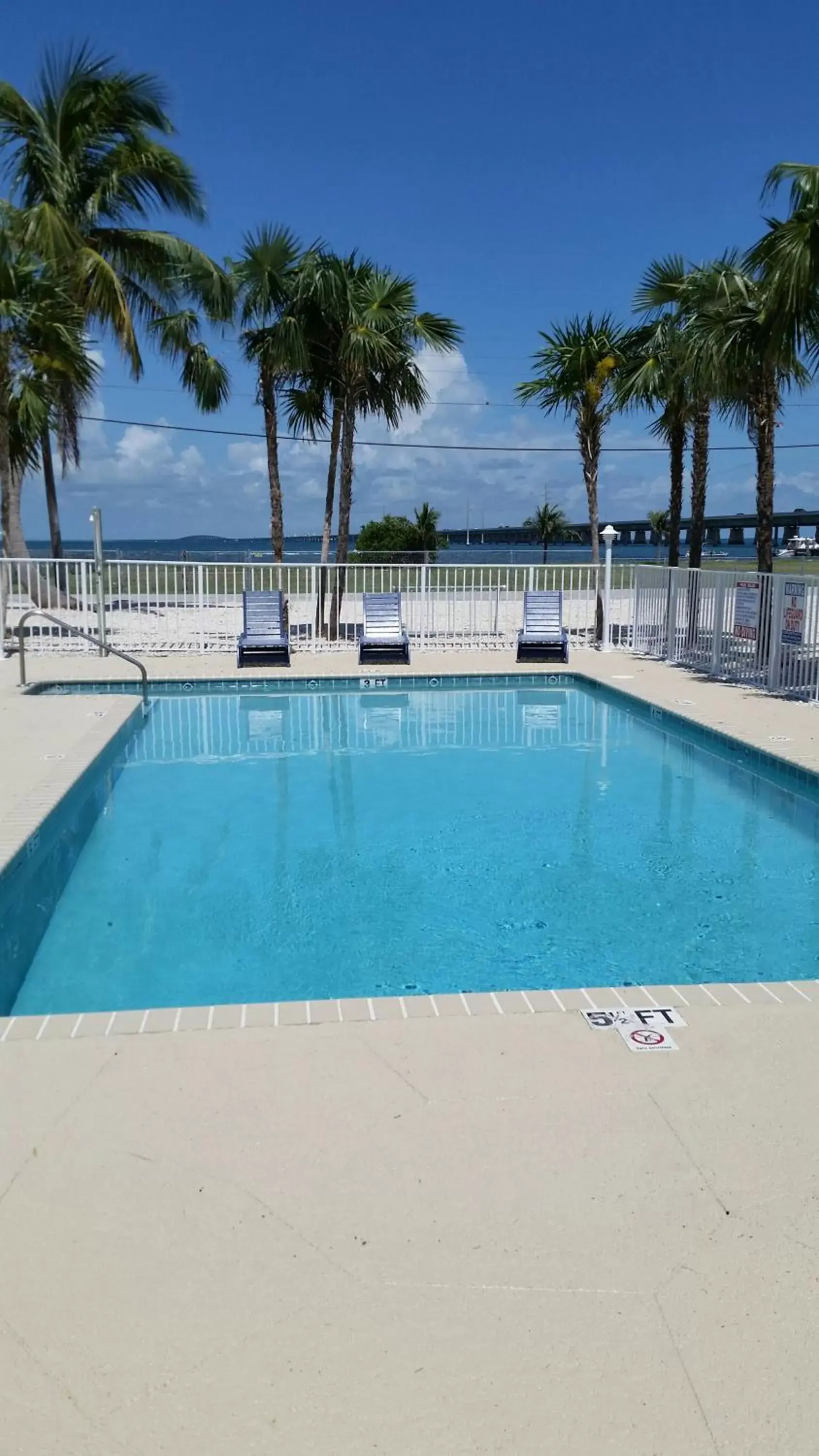 Pool view, Swimming Pool in Knight's Key Suites