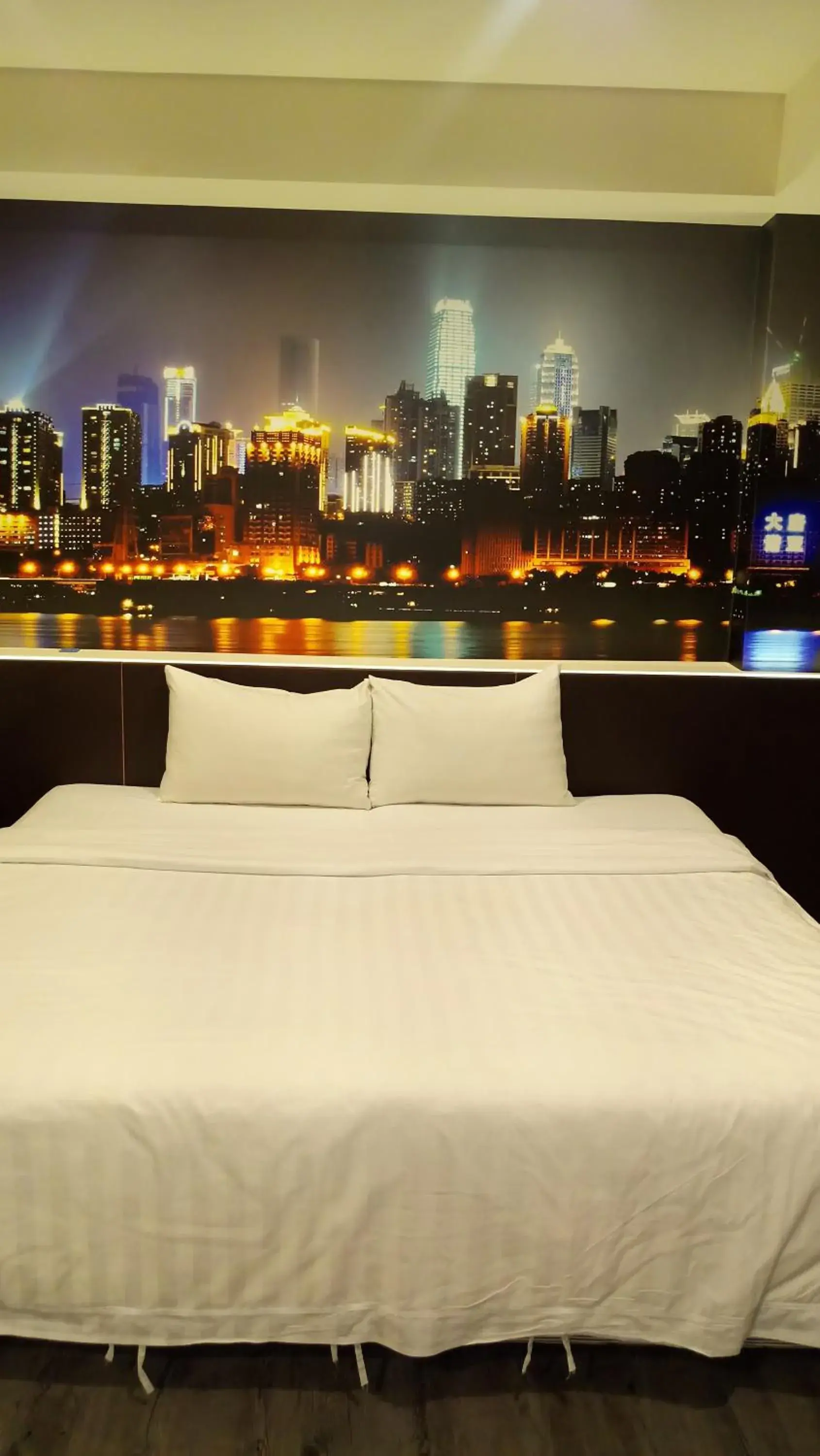 Photo of the whole room, Bed in Lotus Yuan Business Hotel