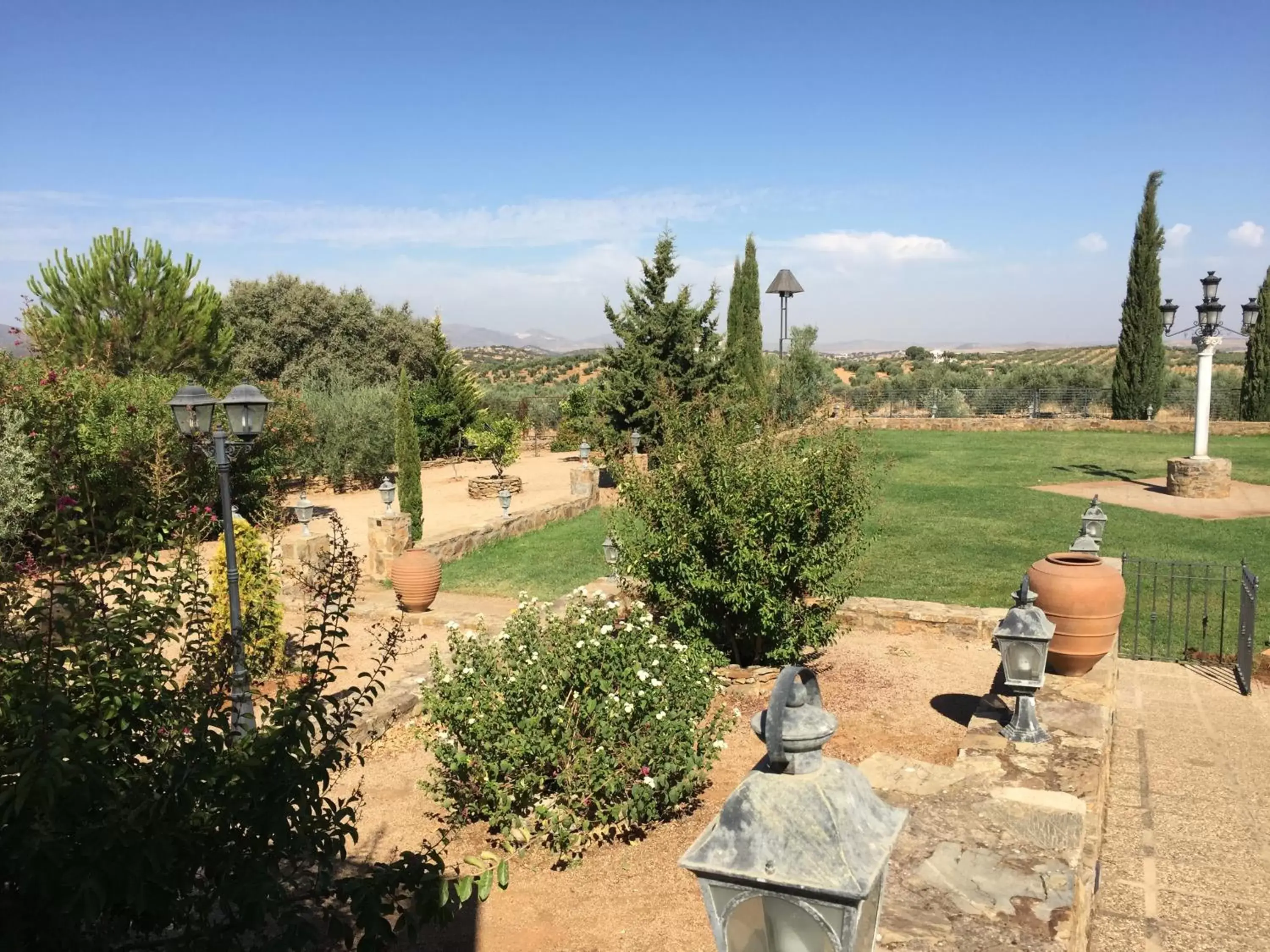 Garden in Apartamentos Atalayas Extremadura