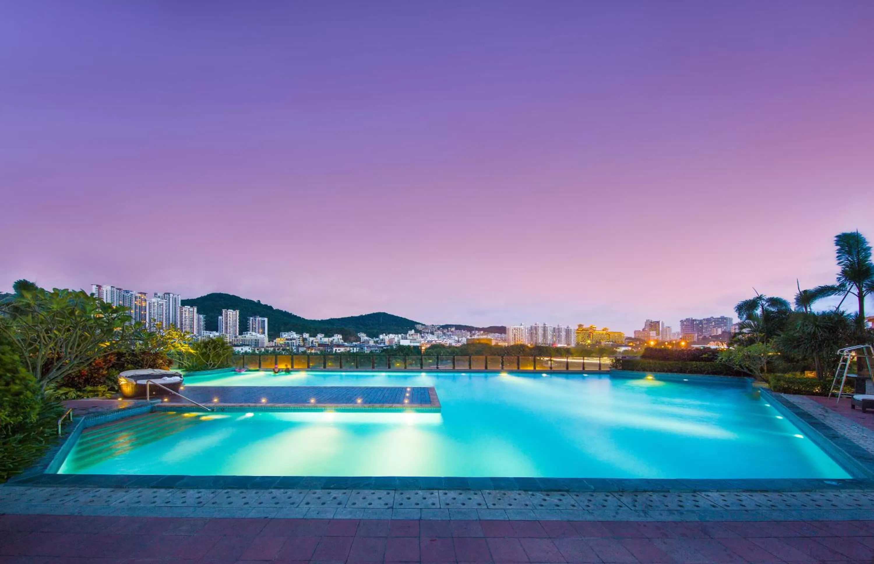 Swimming pool in Crowne Plaza Sanya City Center by IHG