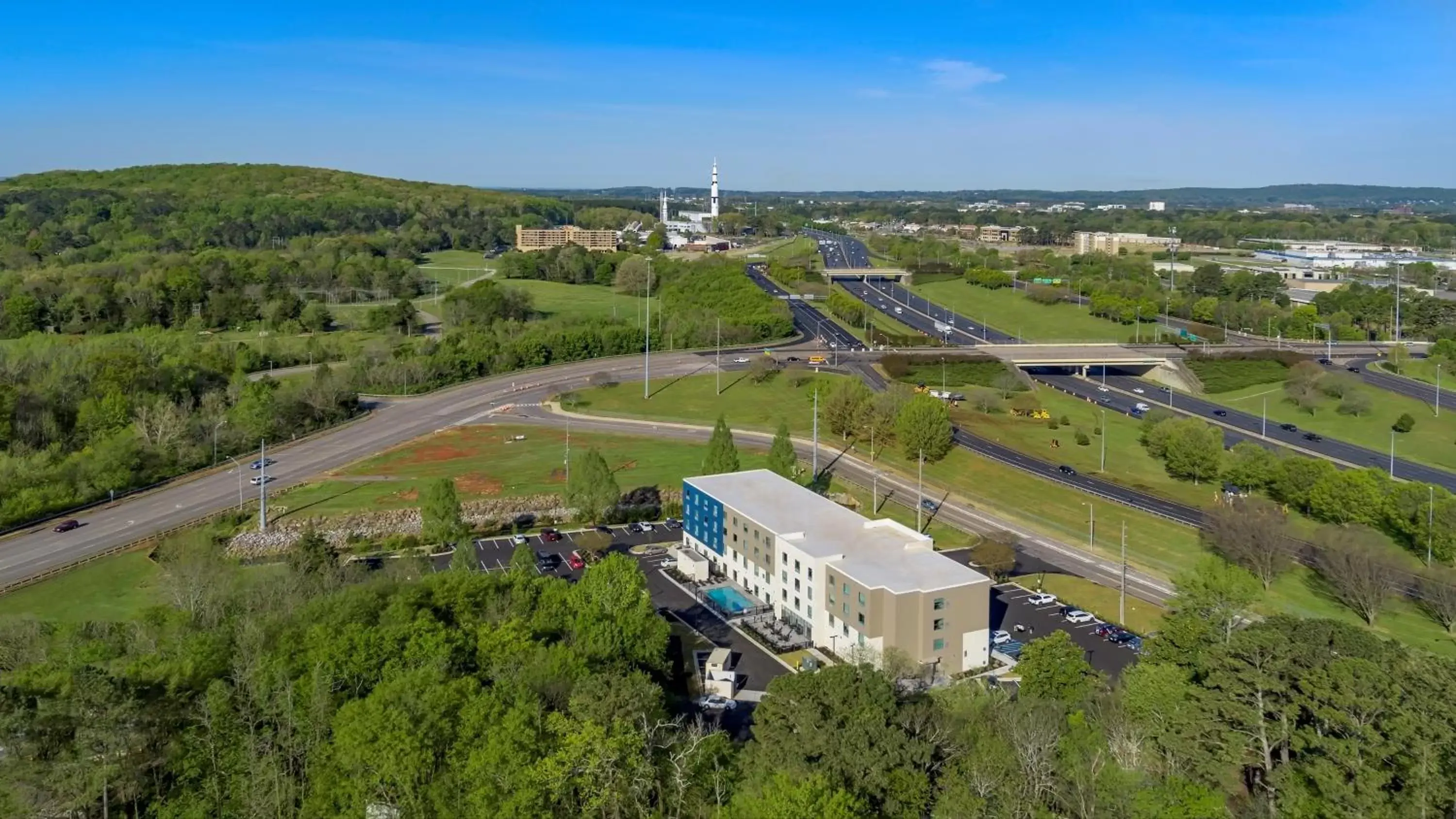 Area and facilities, Bird's-eye View in Holiday Inn Express - Huntsville Space Center, an IHG Hotel