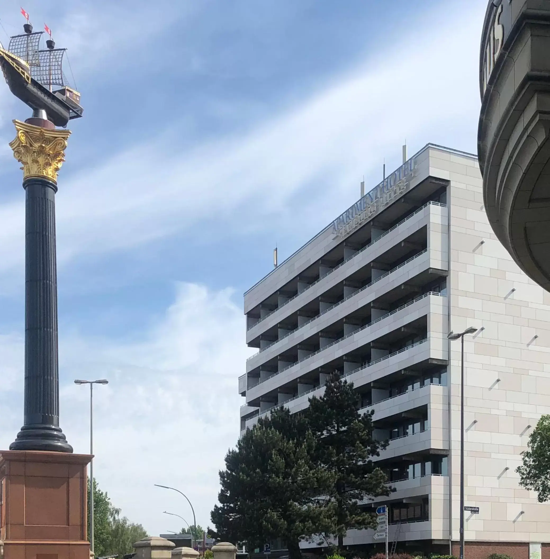 Facade/entrance, Property Building in Apartment-Hotel Hamburg Mitte