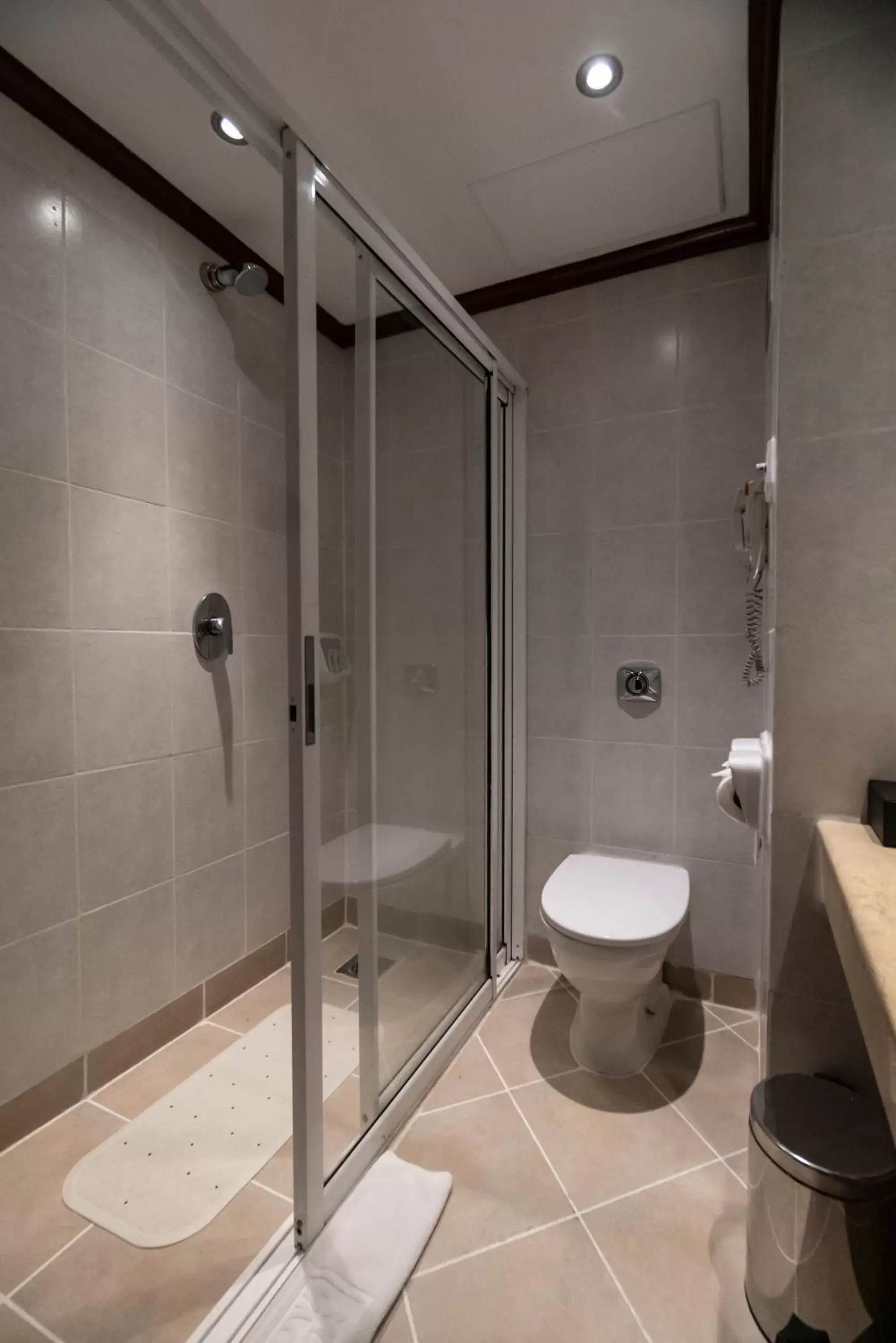Bathroom in Sarova Panafric Hotel