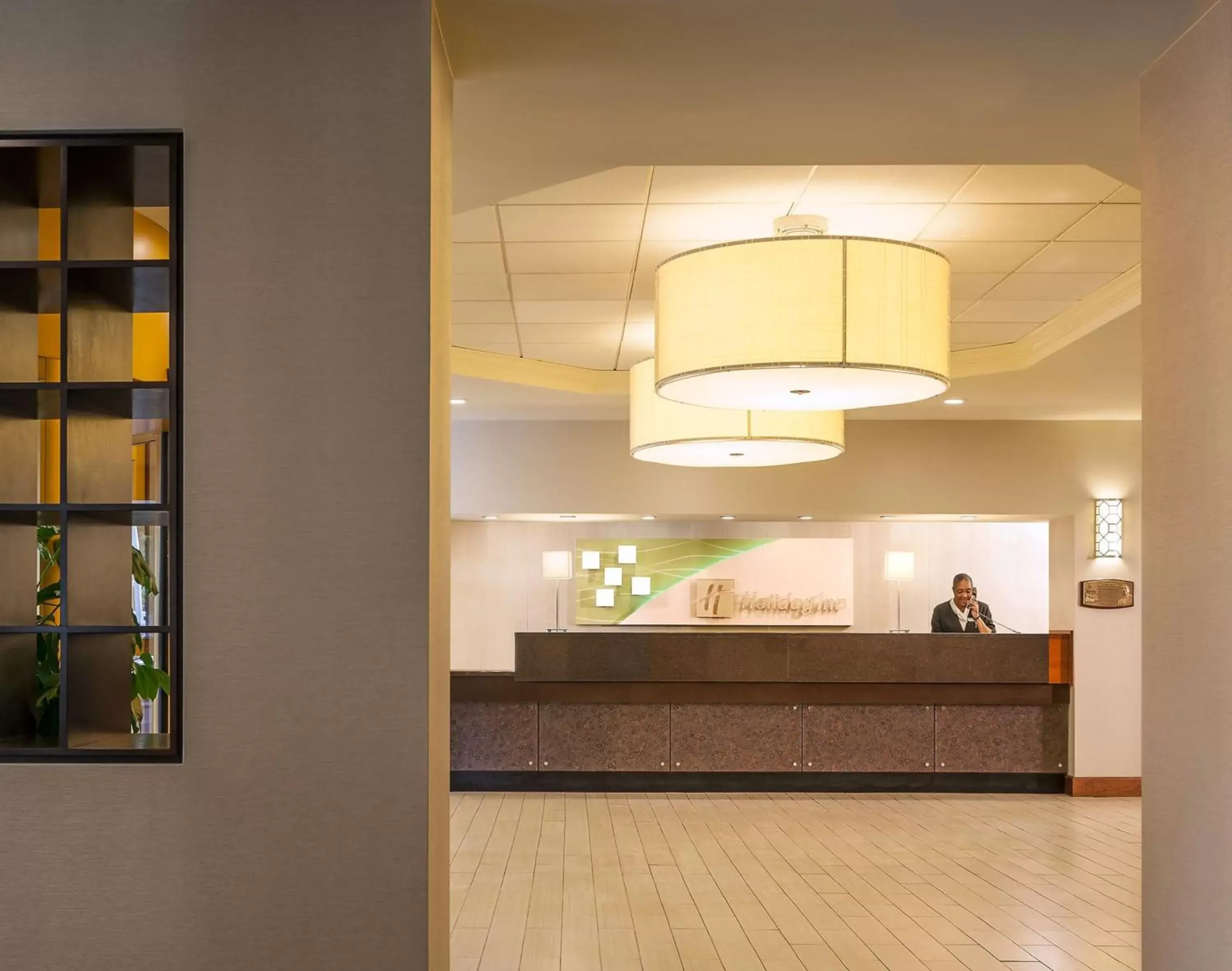 Property building, Lobby/Reception in Holiday Inn Hartford Downtown Area, an IHG Hotel