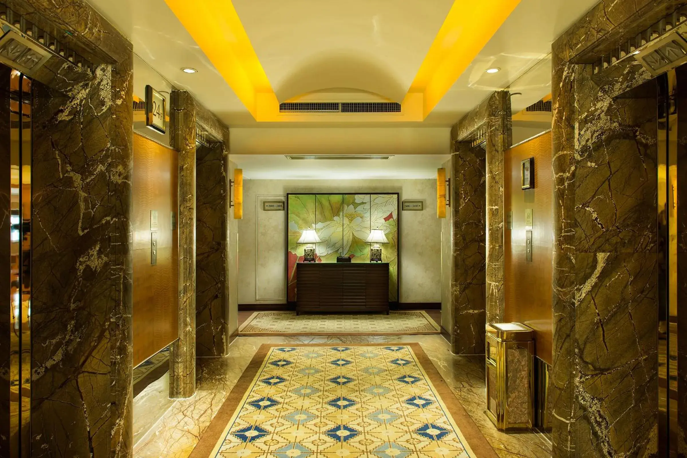 Facade/entrance, Lobby/Reception in Ramada Plaza Optics Valley Hotel Wuhan (Best of Ramada Worldwide)