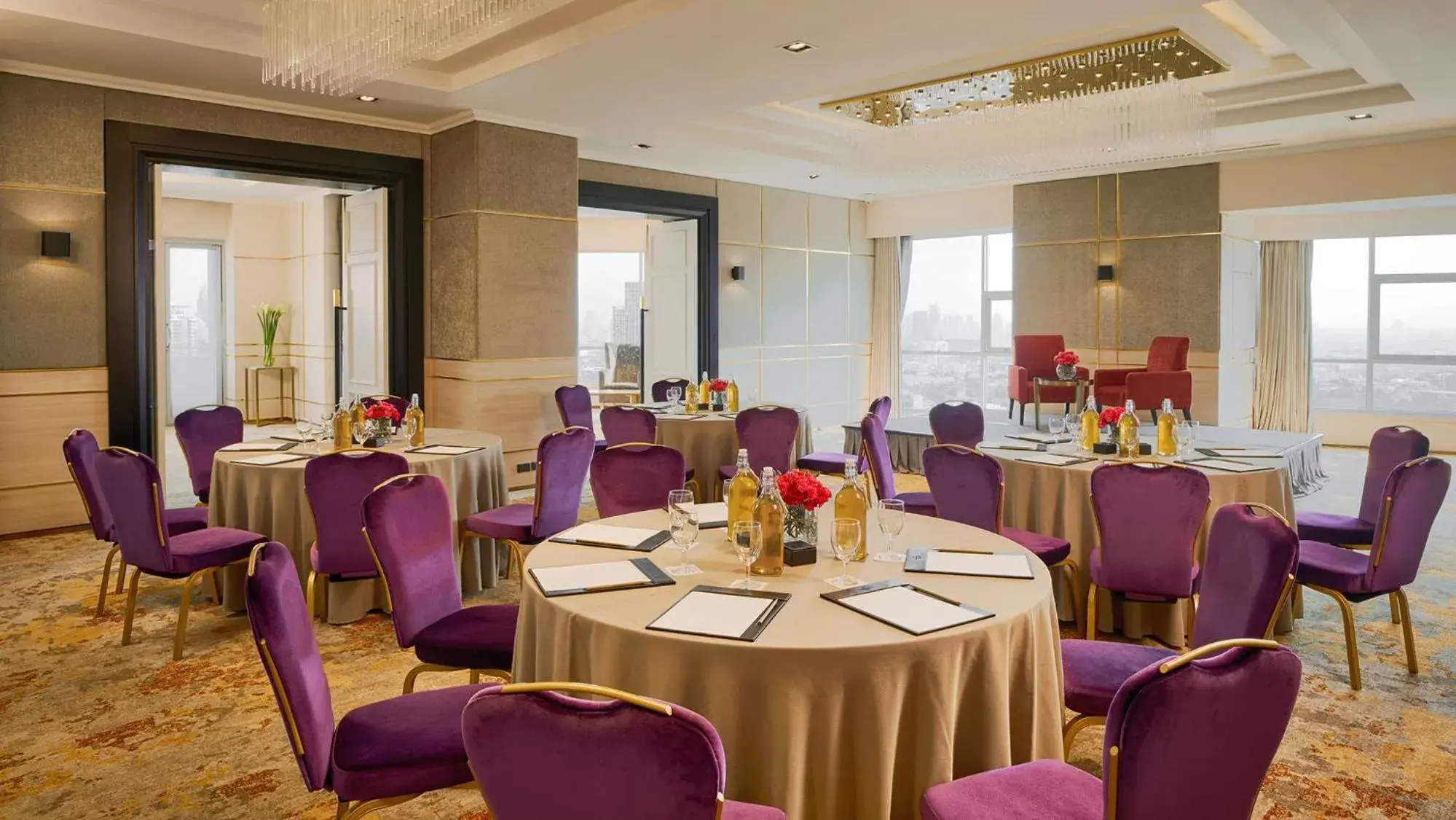 Meeting/conference room, Restaurant/Places to Eat in JC KEVIN SATHORN BANGKOK HOTEL (SHA Plus)