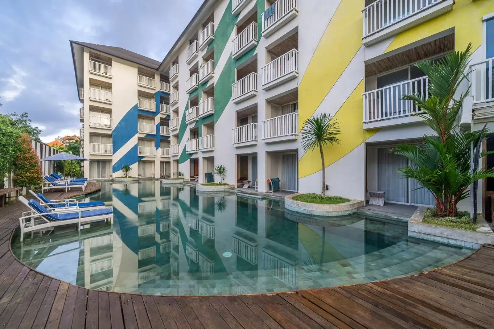 Property Building in Bliss Surfer Legian