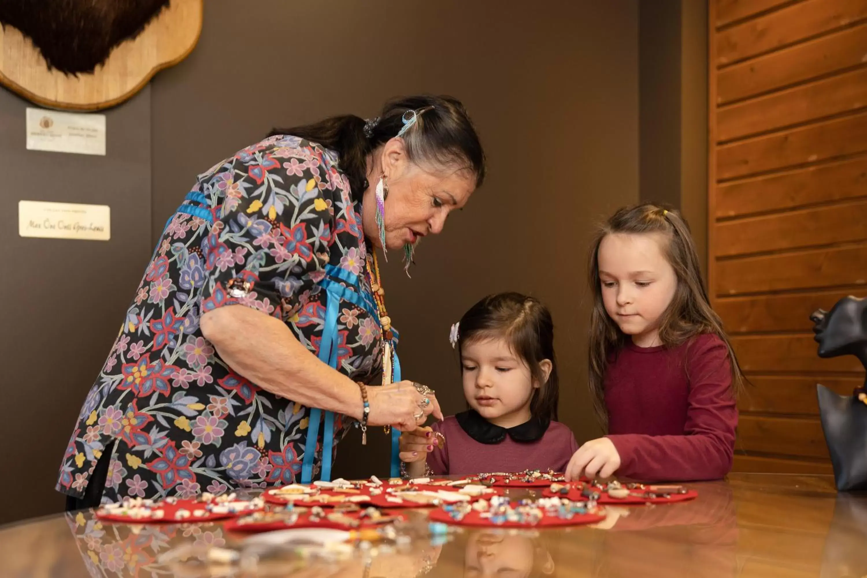 Activities, Family in Hôtel-Musée Premières Nations