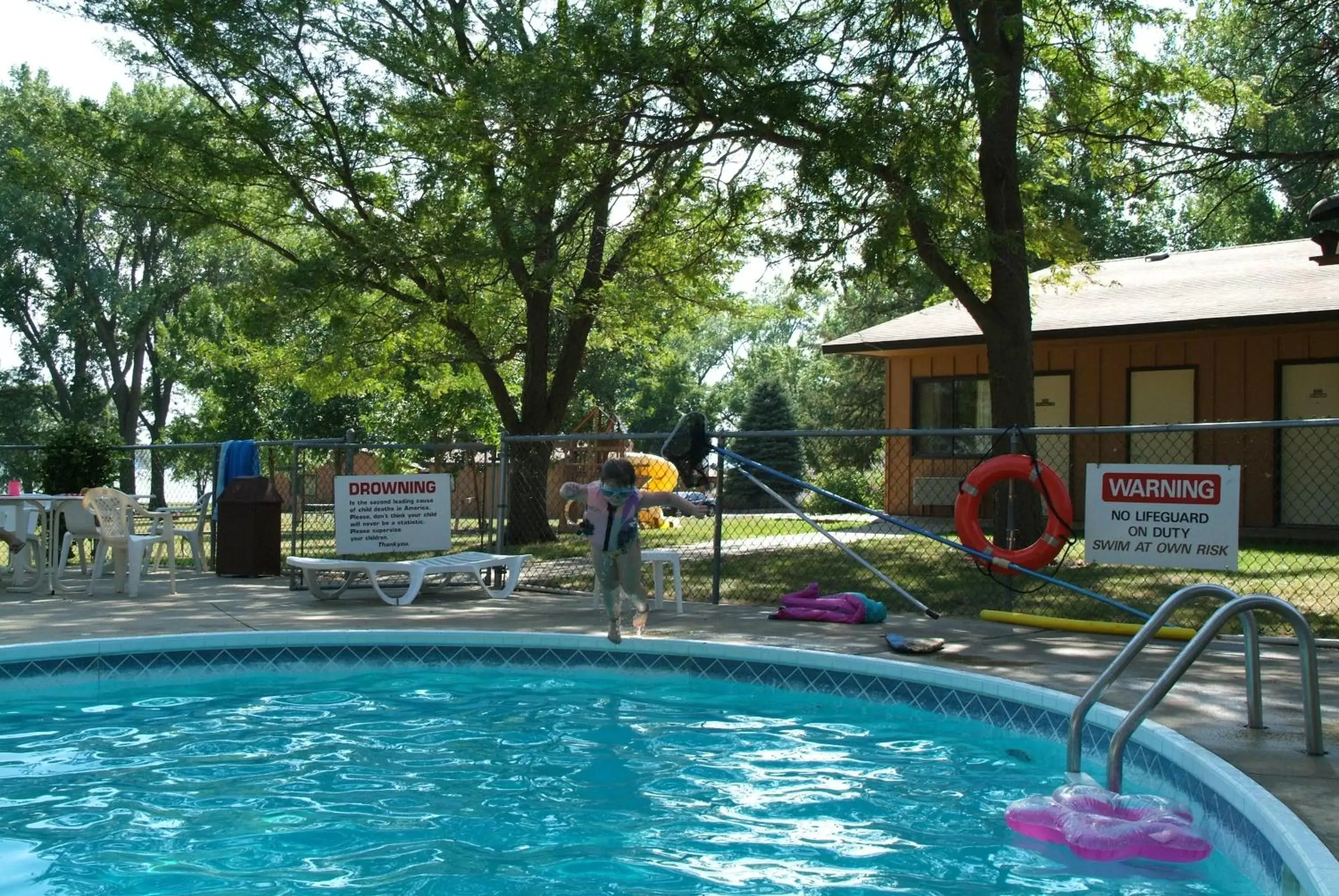 Swimming Pool in Lewis & Clark Resort