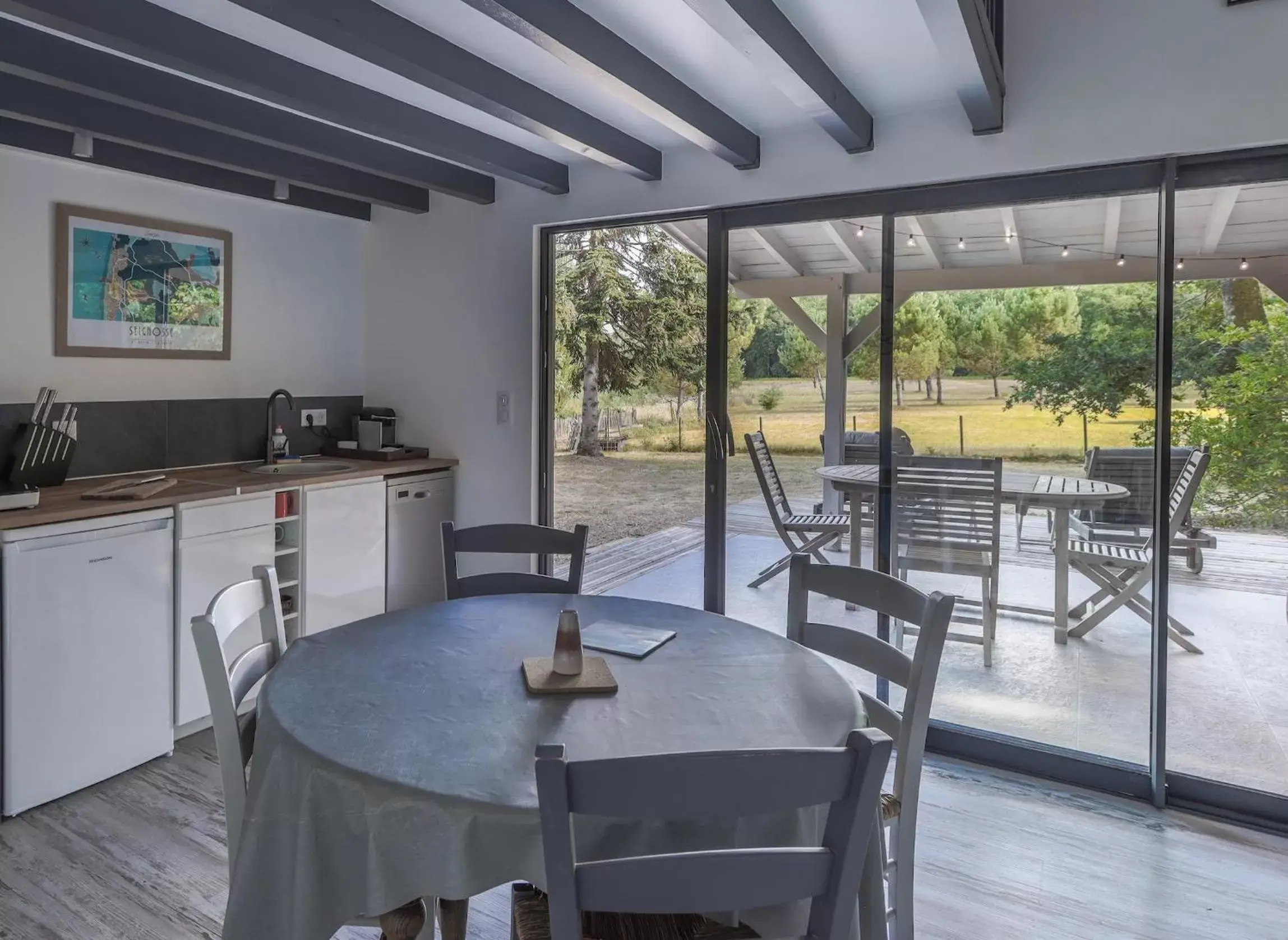 Dining area in Laguillotte