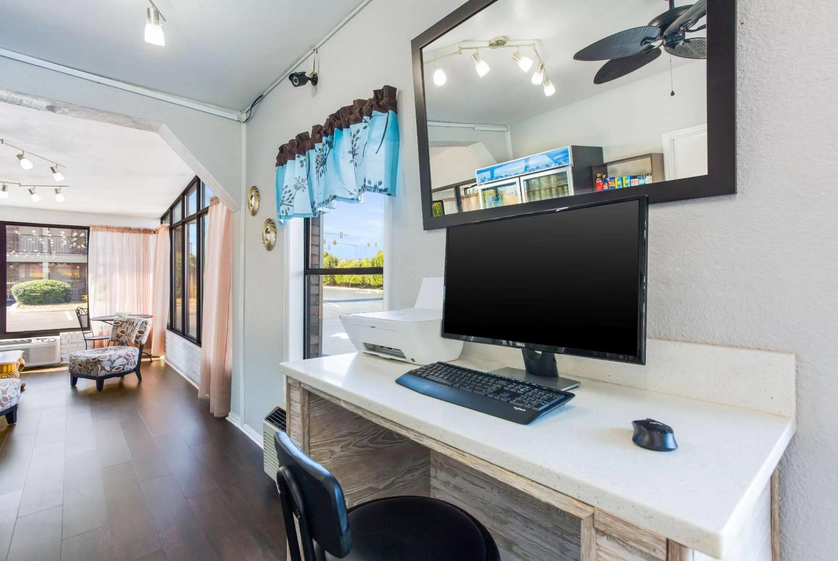 Business facilities in Econo Lodge Lebanon