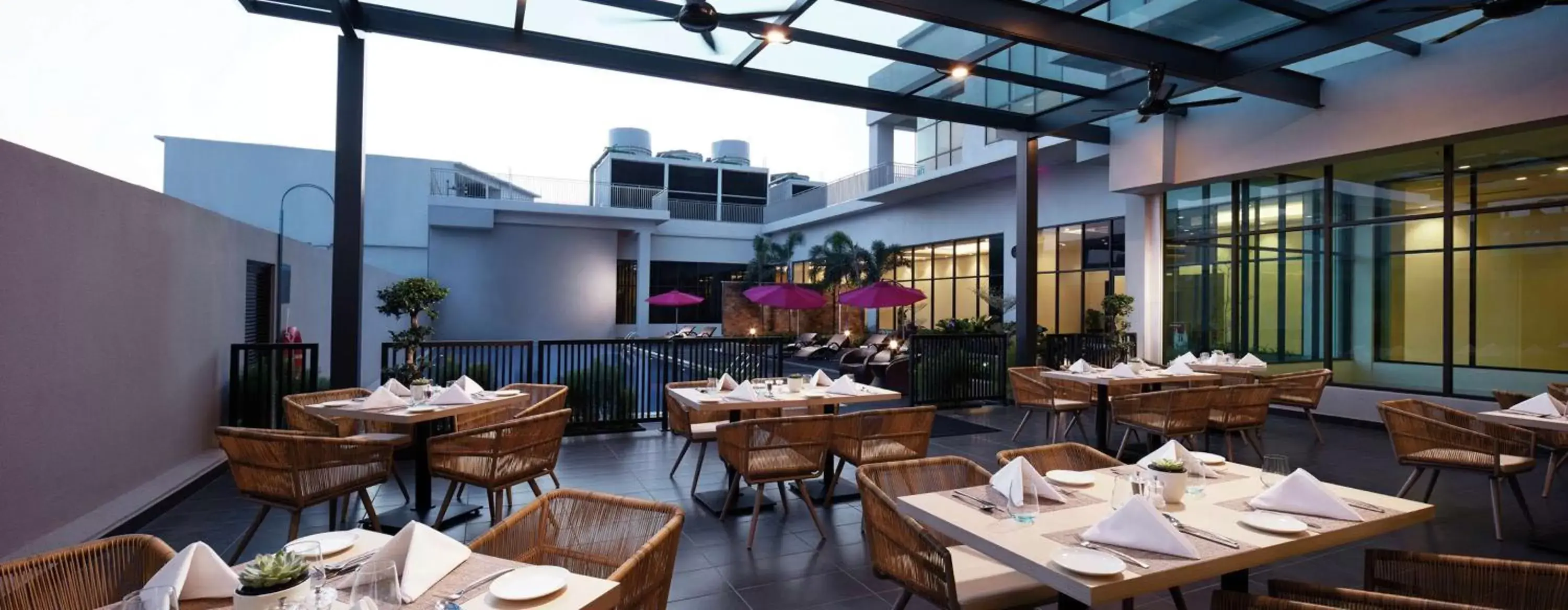 Dining area, Restaurant/Places to Eat in Hilton Garden Inn Puchong