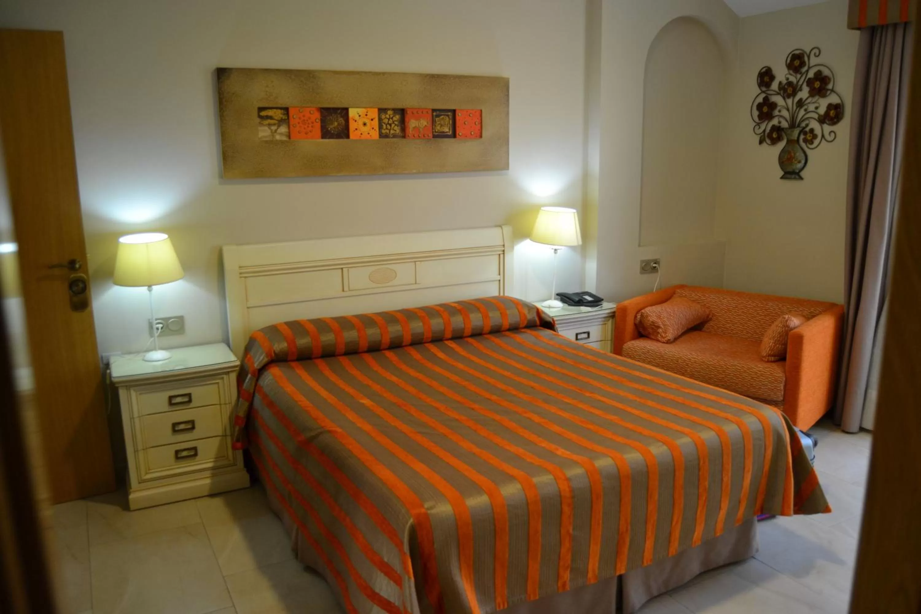 Double or Twin Room in Hotel Versalles