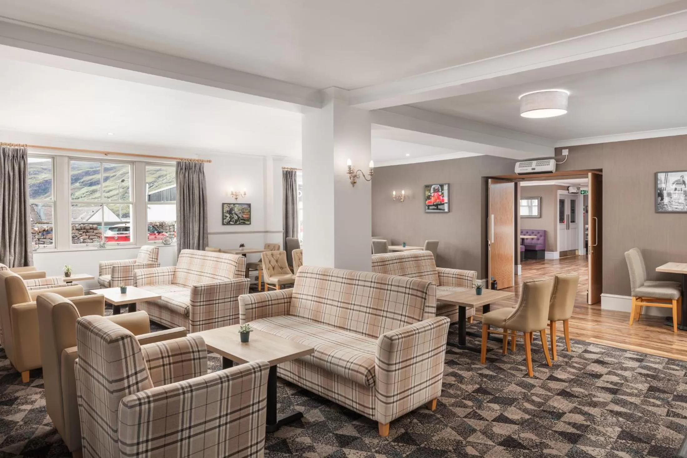 Lounge or bar in Caledonian Hotel 'A Bespoke Hotel’
