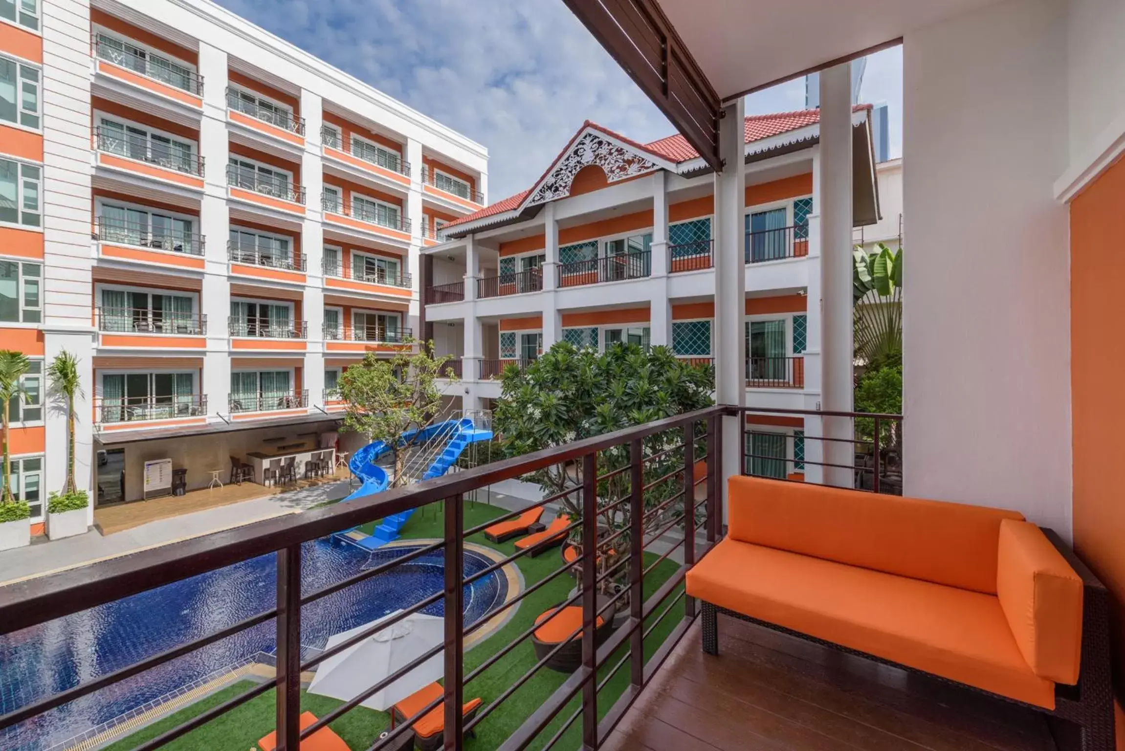 Balcony/Terrace in FX Hotel Pattaya
