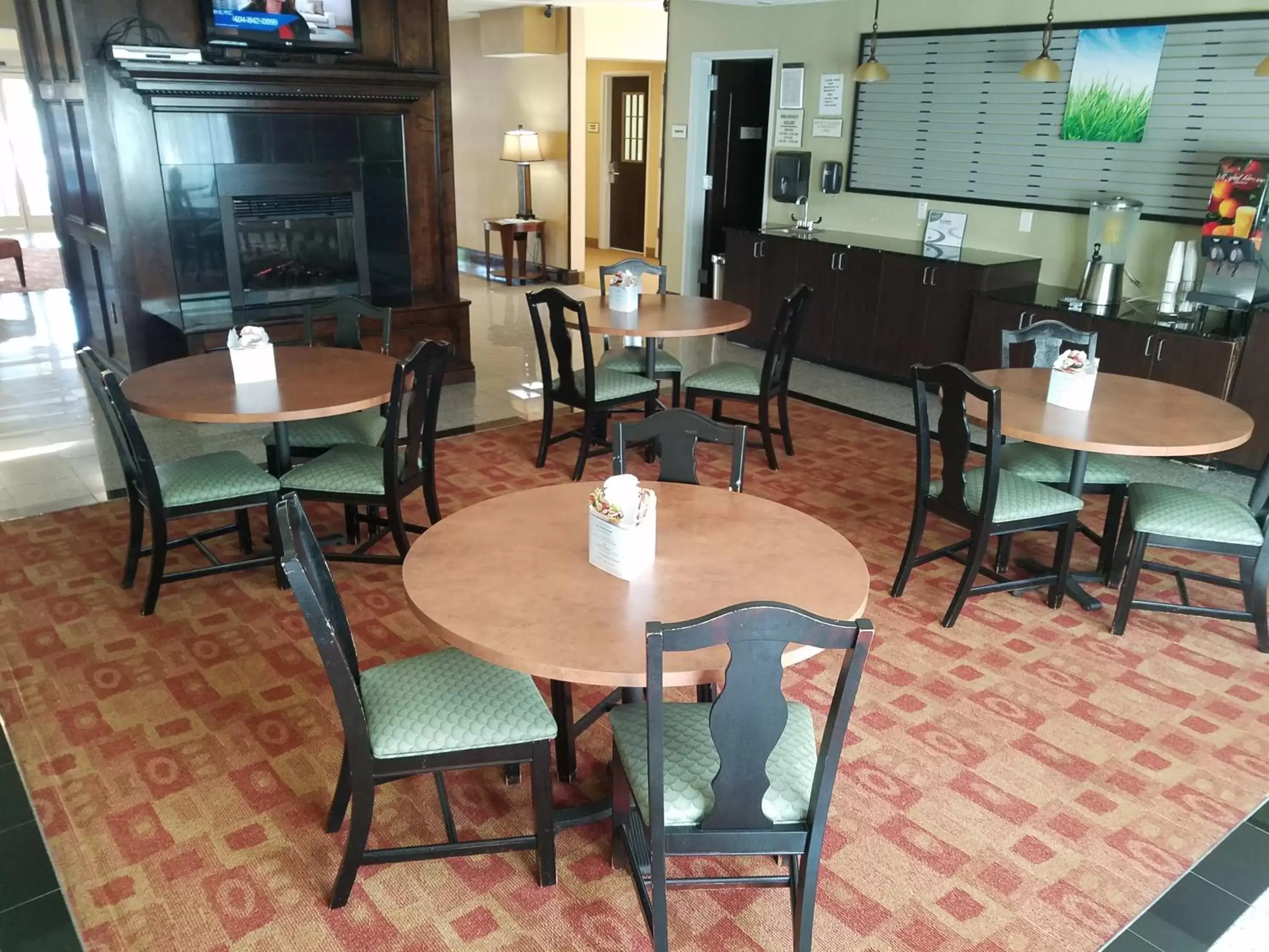 Lounge or bar, Restaurant/Places to Eat in La Quinta by Wyndham Atlanta Union City