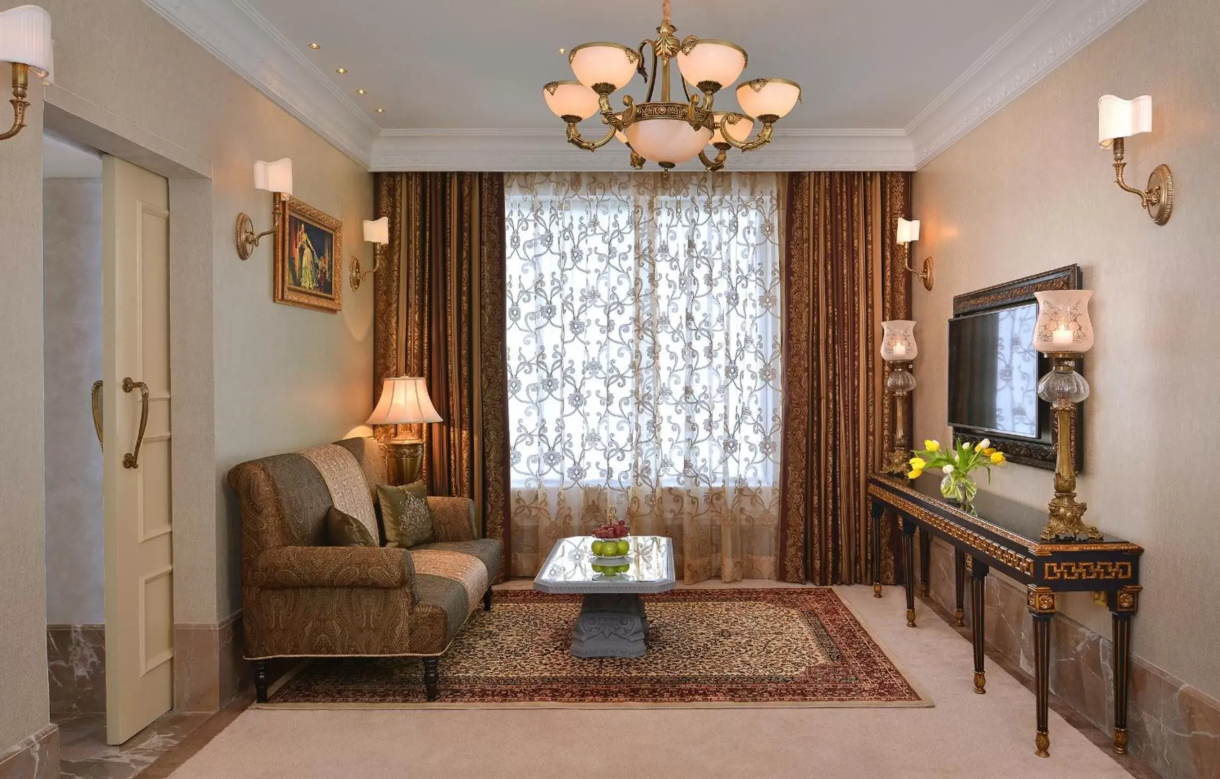 Living room, Seating Area in Radisson Blu MBD Hotel Noida