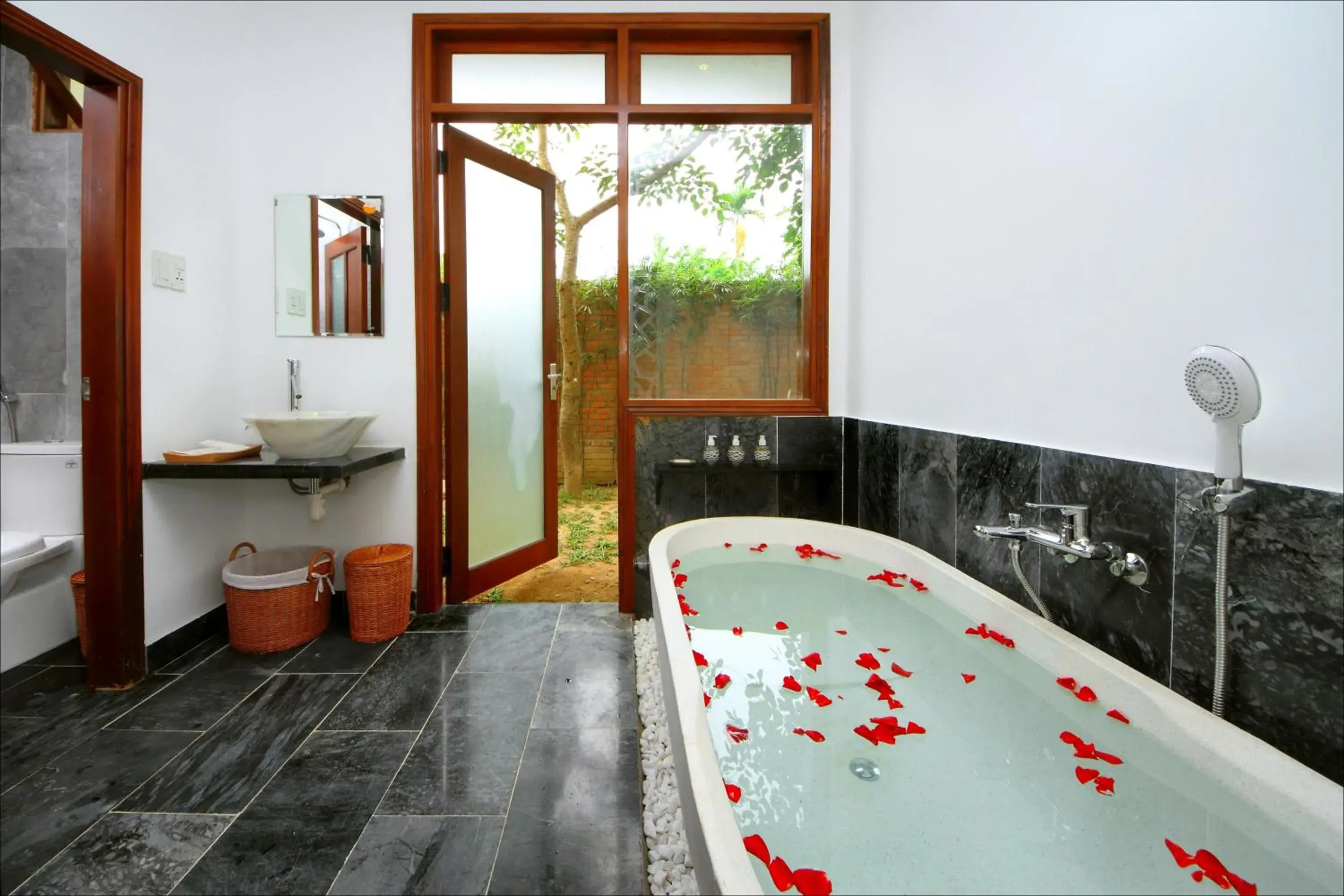 Photo of the whole room, Bathroom in Hoi An Tnt Villa