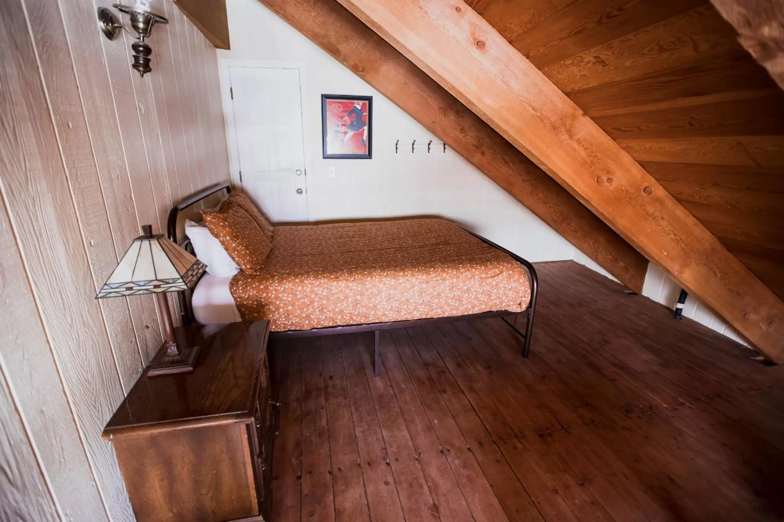 Bed in The Viking Lodge - Downtown Winter Park Colorado