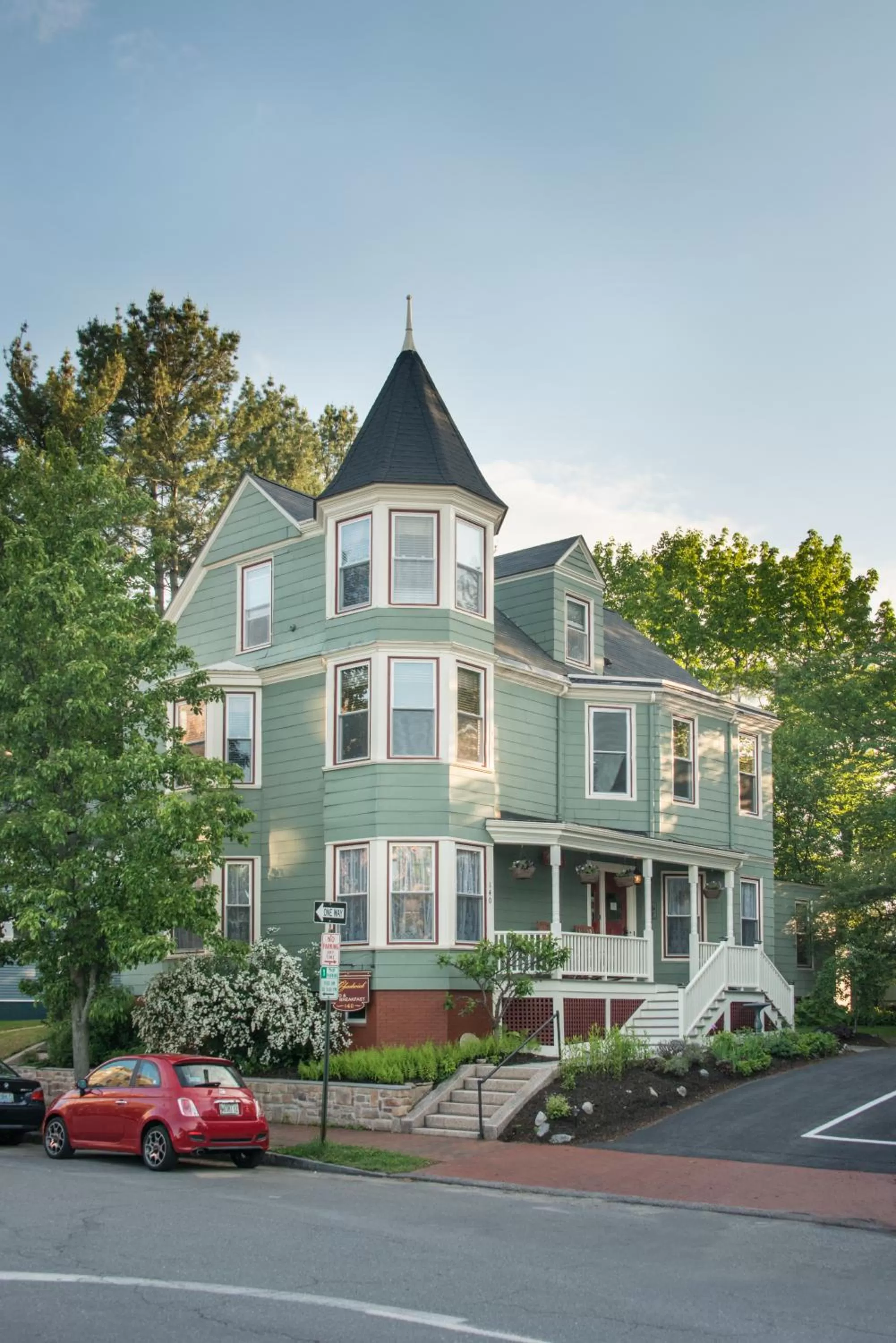 Facade/entrance, Property Building in The Chadwick Bed and Breakfast