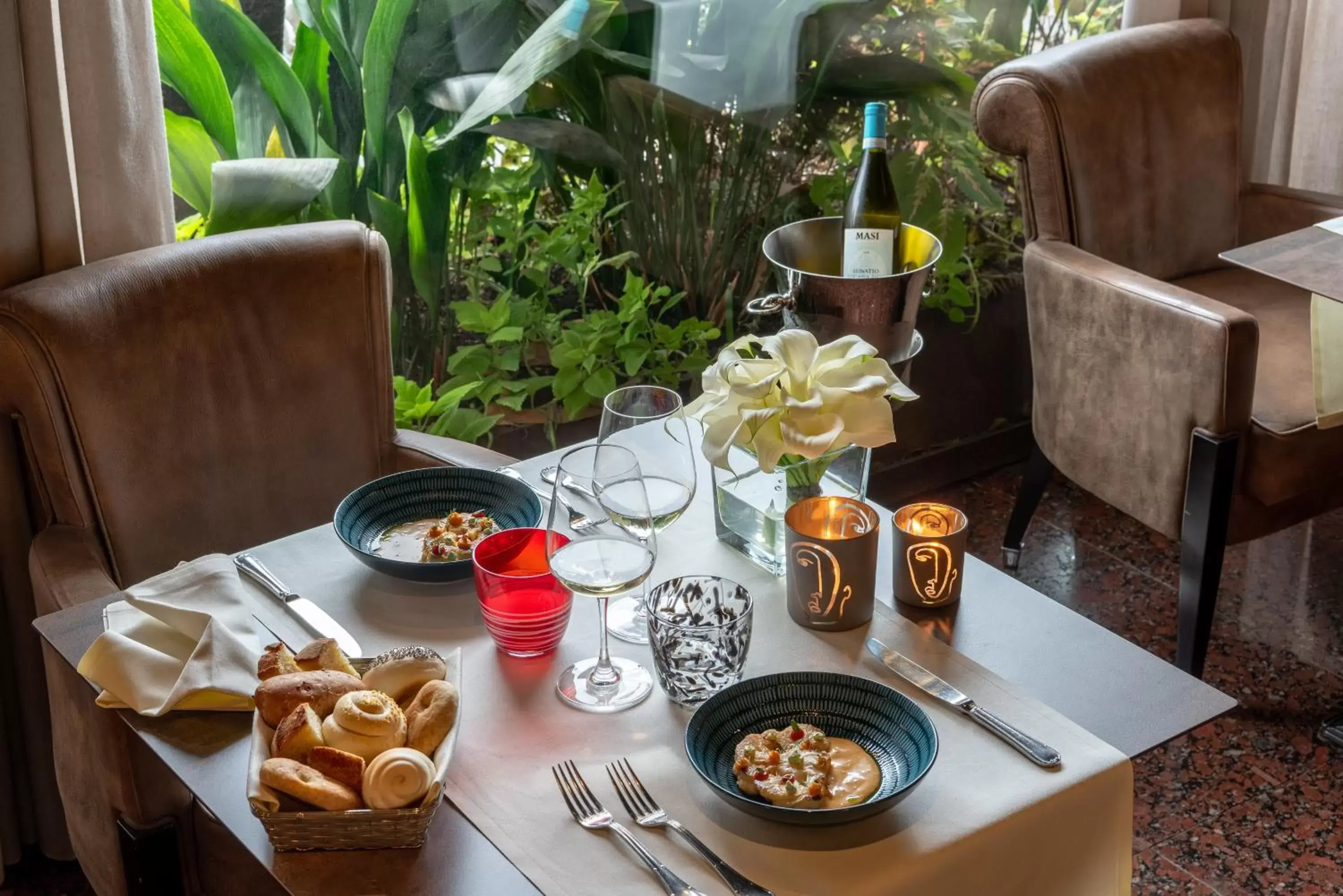 Food and drinks in Hotel Leopardi Food and drinks in Hotel Leopardi