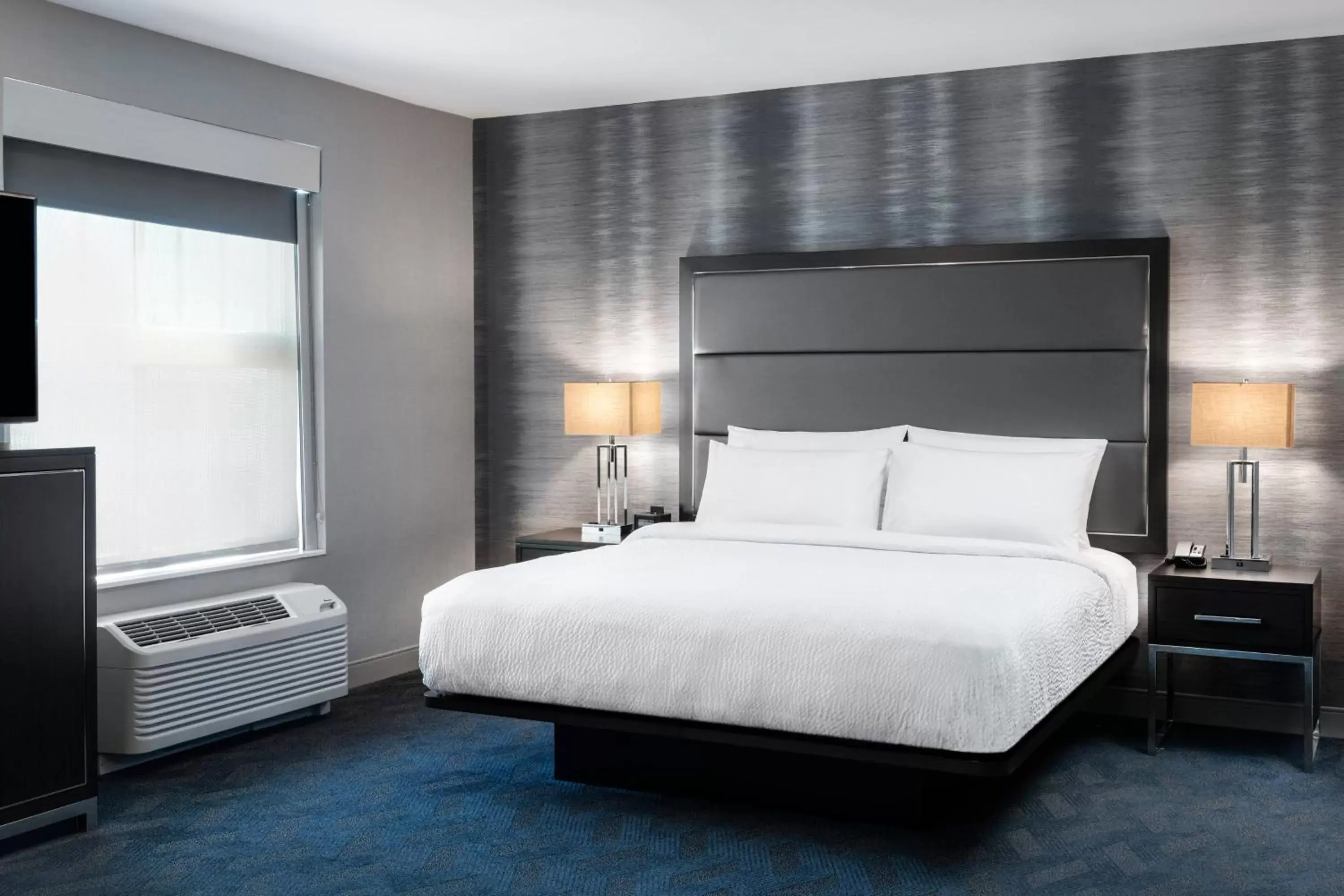 Bedroom, Bed in Residence Inn by Marriott Boston Logan Airport/Chelsea