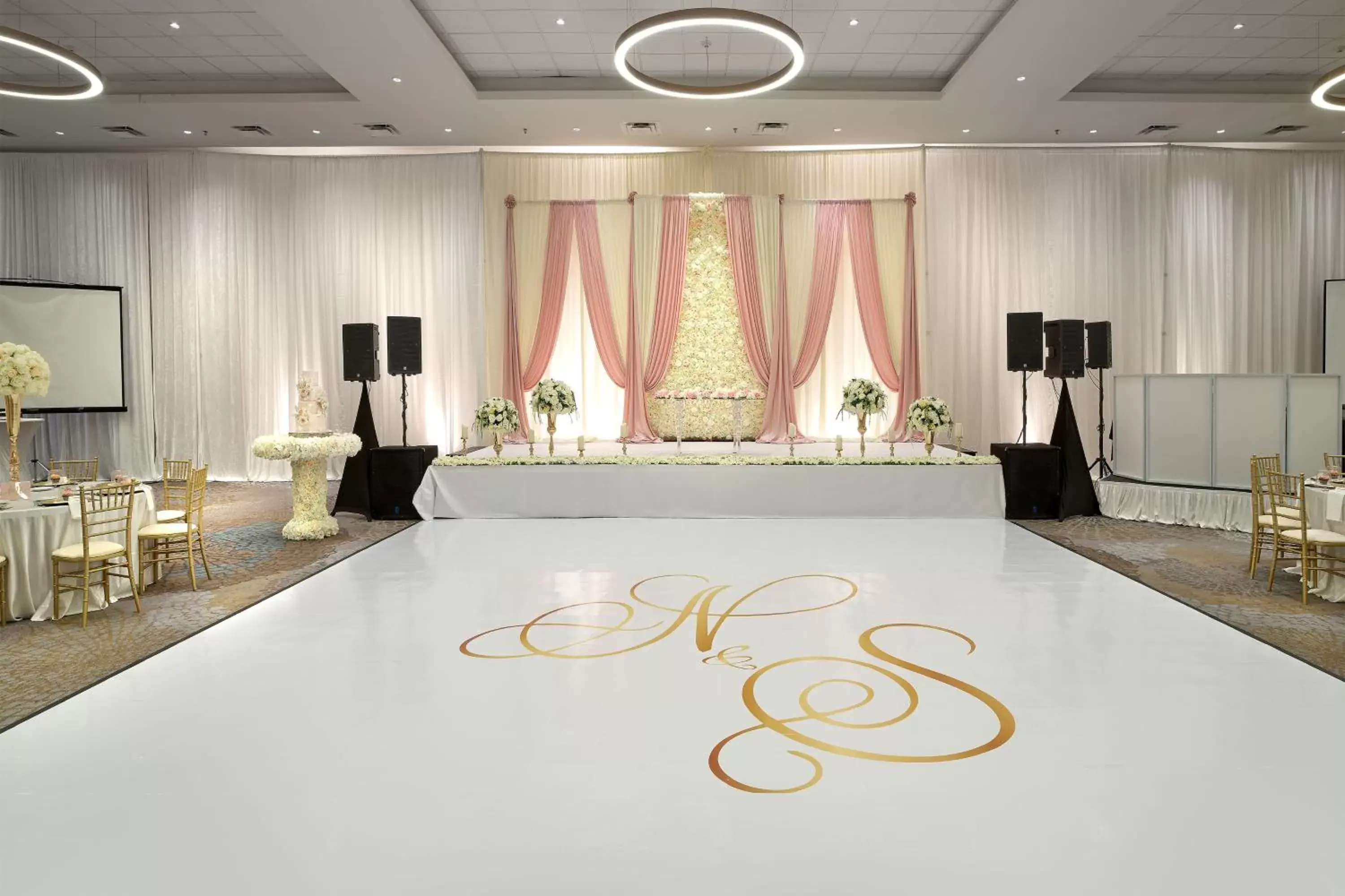Banquet/Function facilities in The Westin Calgary Airport