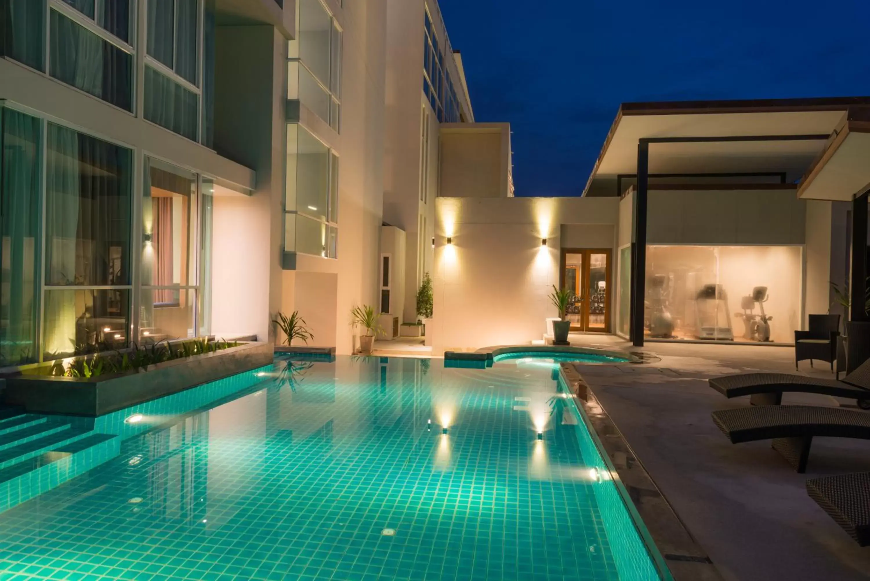 Swimming Pool in Grand Vista Hotel Chiangrai-SHA Extra Plus