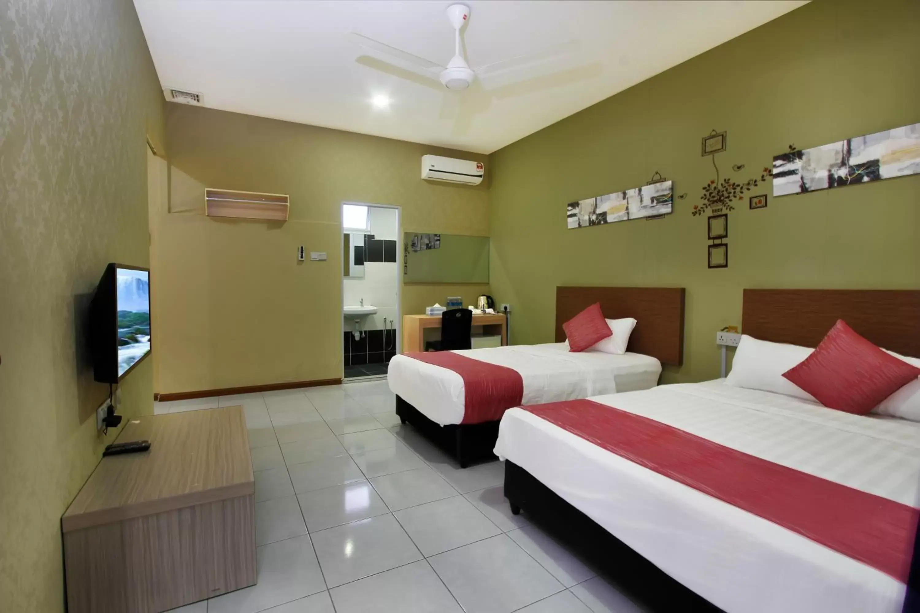 Standard Quadruple Room in Lavigo Resort