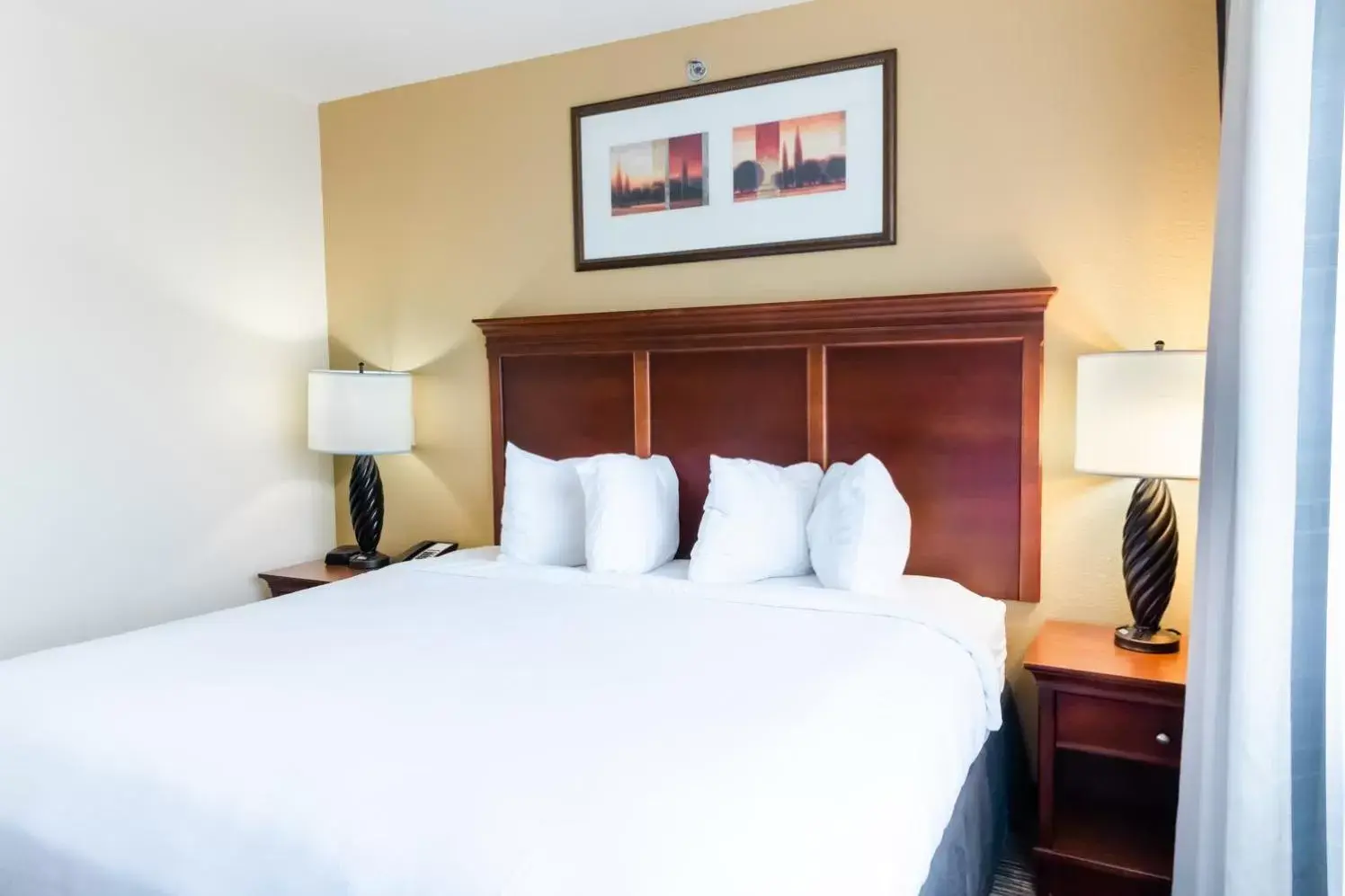 Bed in Country Inn & Suites by Radisson, Helen, GA Bed in Country Inn & Suites by Radisson, Helen, GA