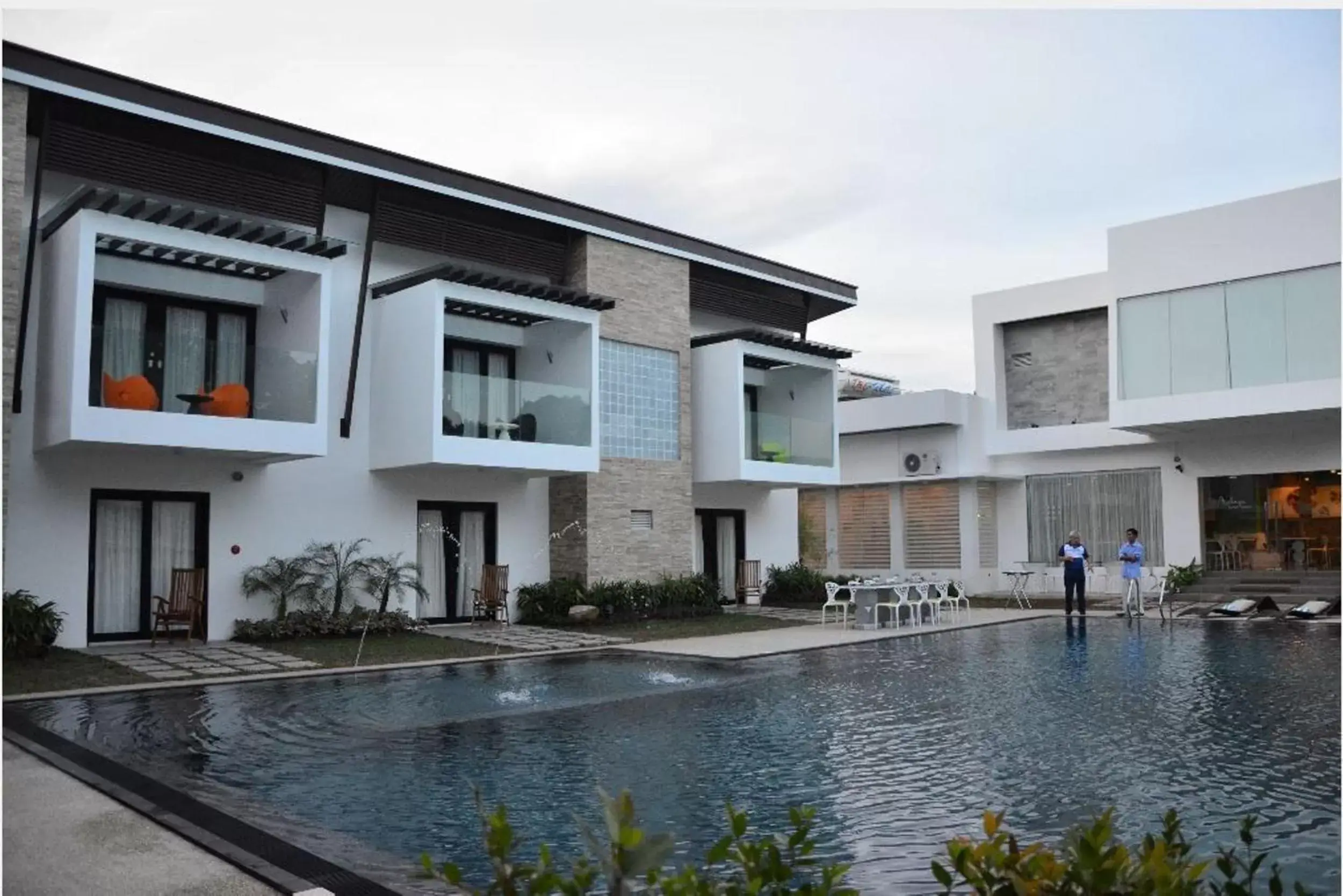 Facade/entrance, Swimming Pool in One Manalo Place